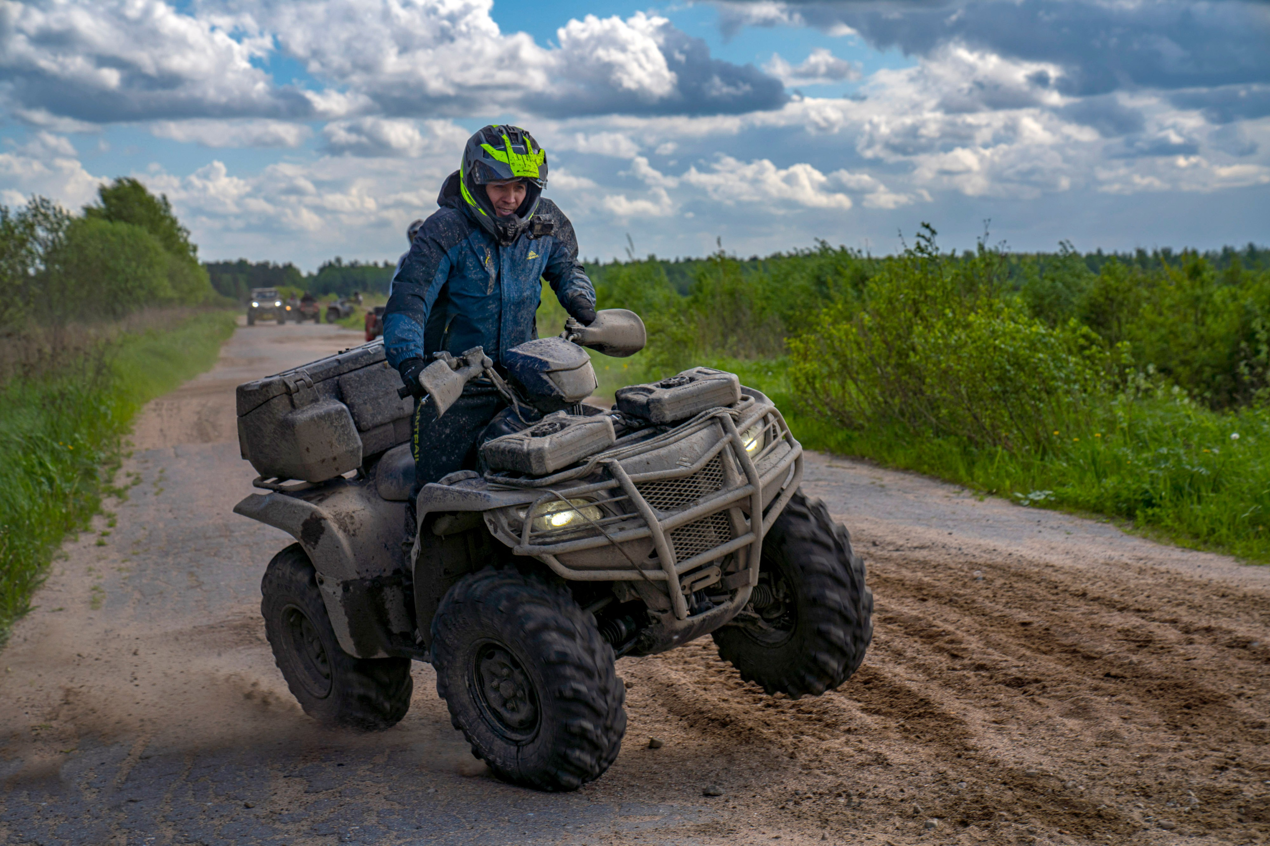 RazVolution. Графический дизайнер Илья Левченко