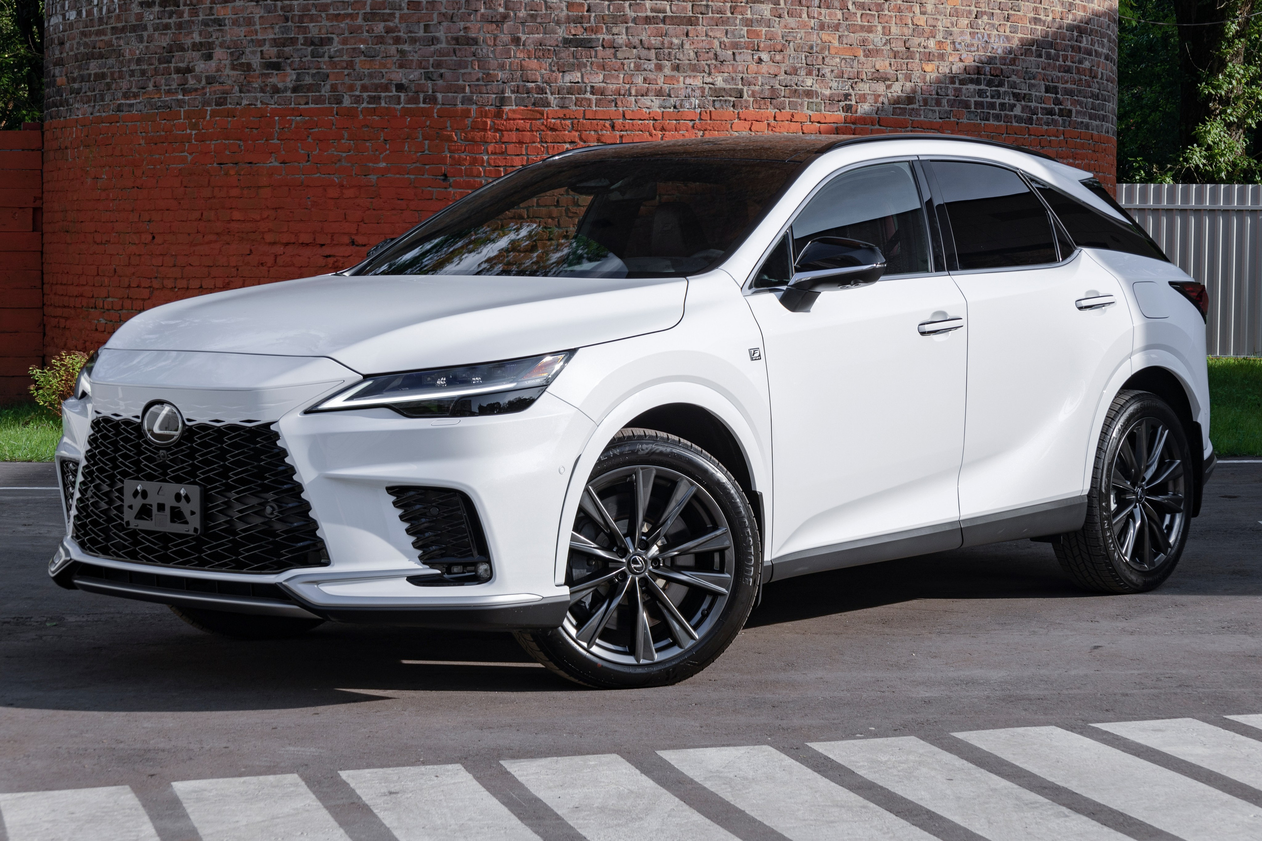 Фотосессия с мотоциклами и автомобилями. Предметный фотограф в Москве и Московской области