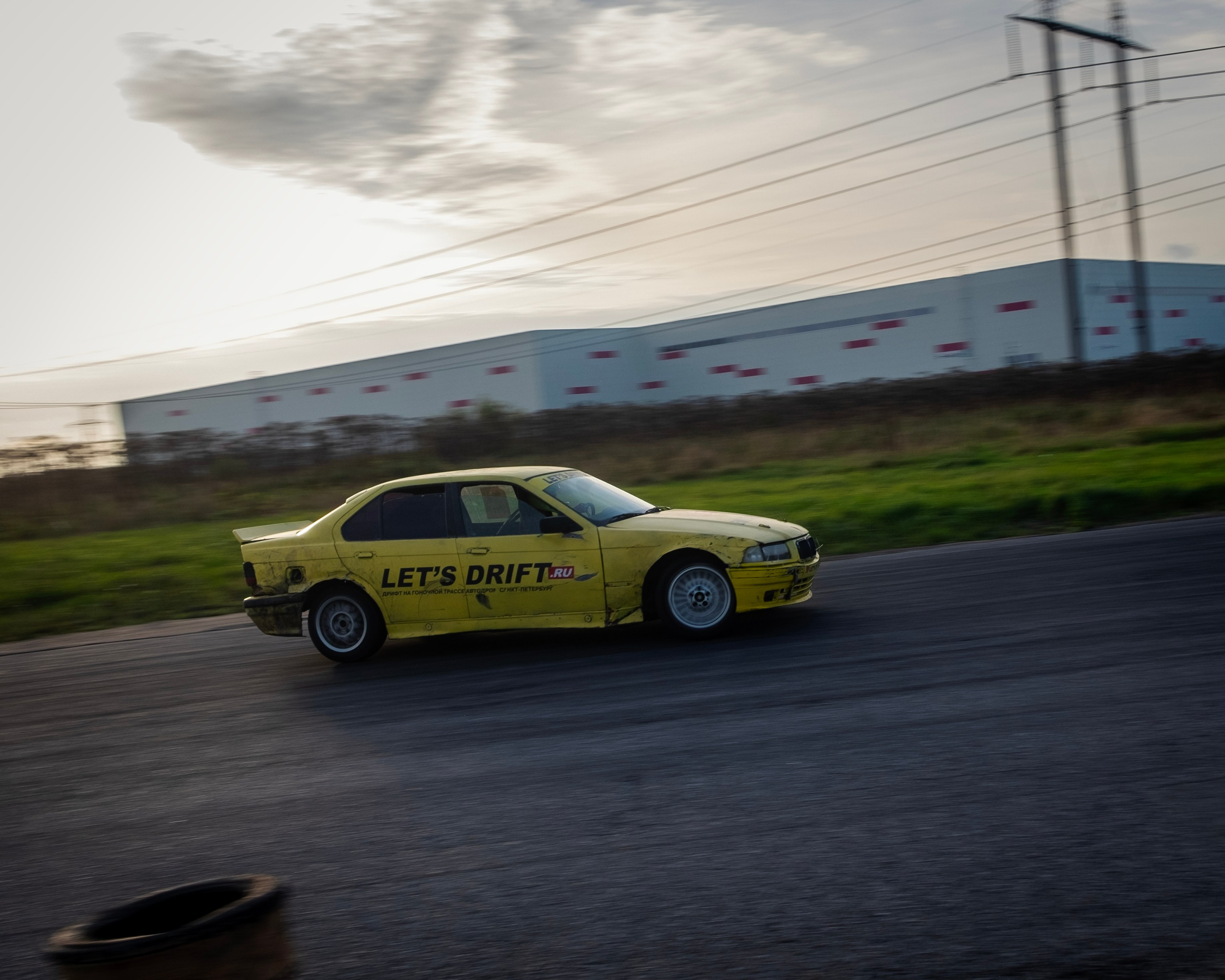 AUTODROM FEST 21.09.25. Автомобильные фотографии и рисунки в Санкт-Петербурги Пашков Дмитрий