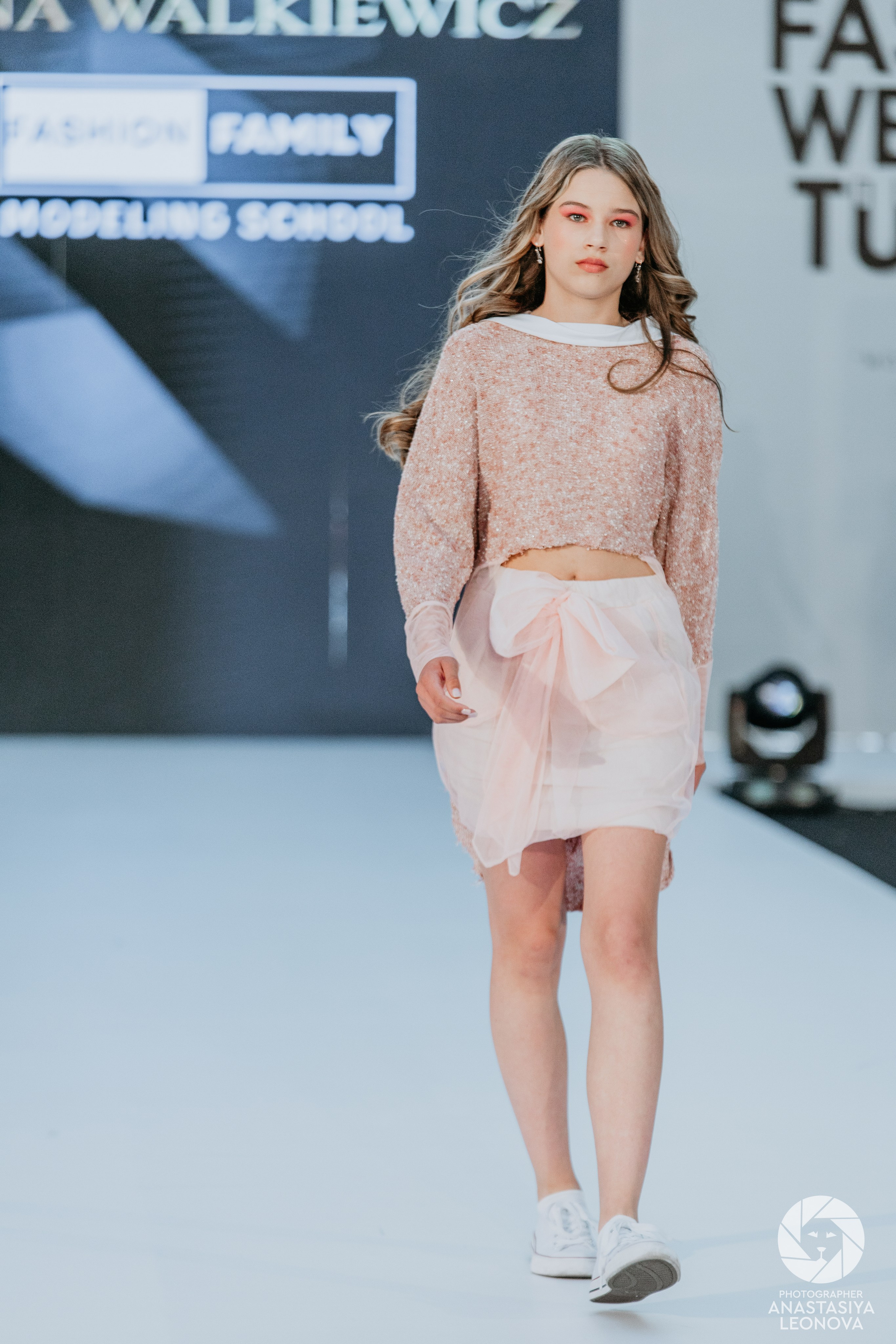 Fashion Week Türkiye [spring, 2025]. Anastasia Leonowa