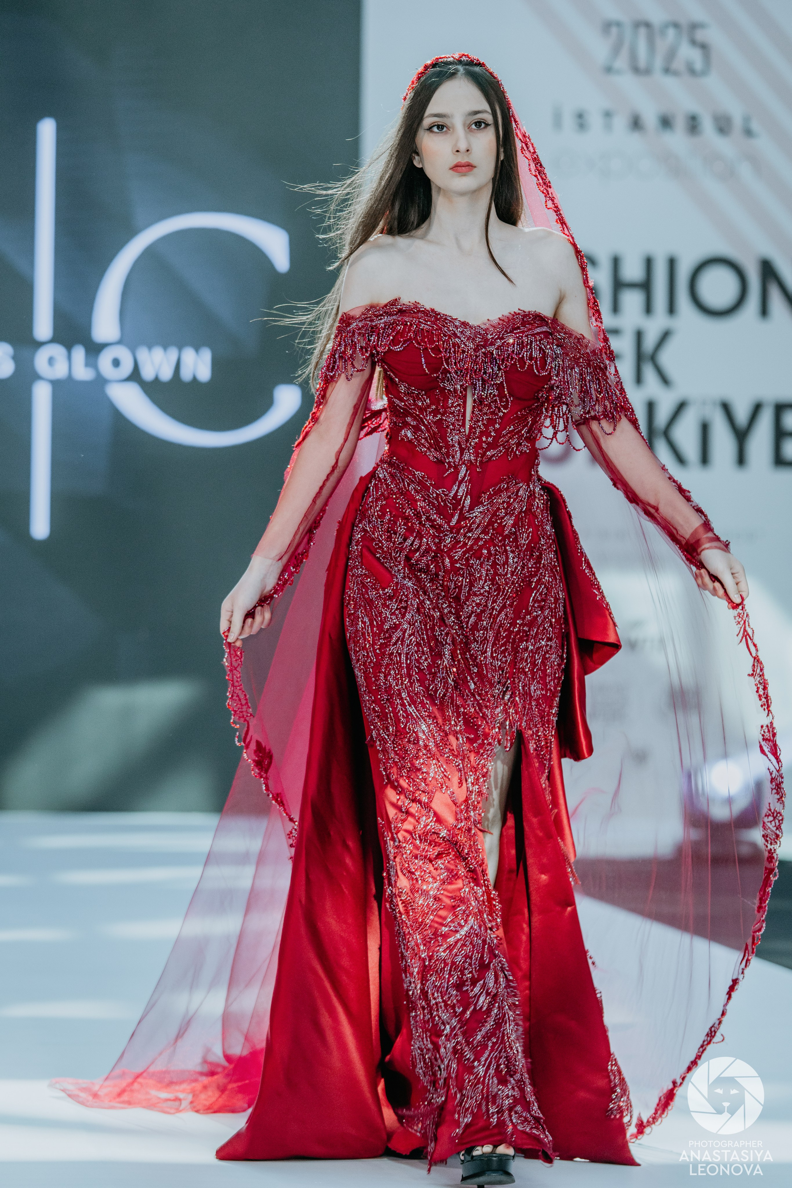 Fashion Week Türkiye [spring, 2025]. Anastasia Leonowa