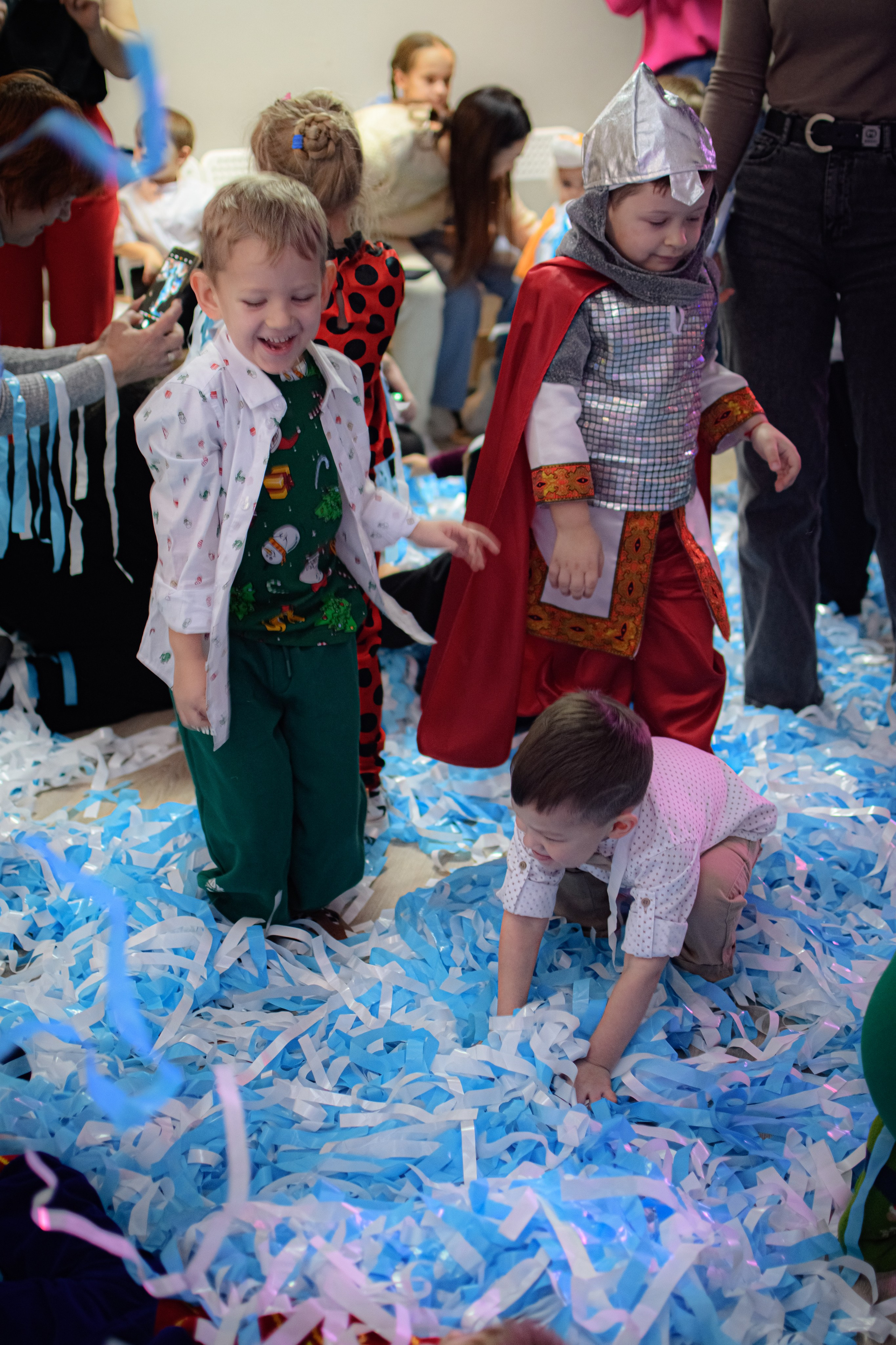 HAPPY NEW YEAR. Photokarish