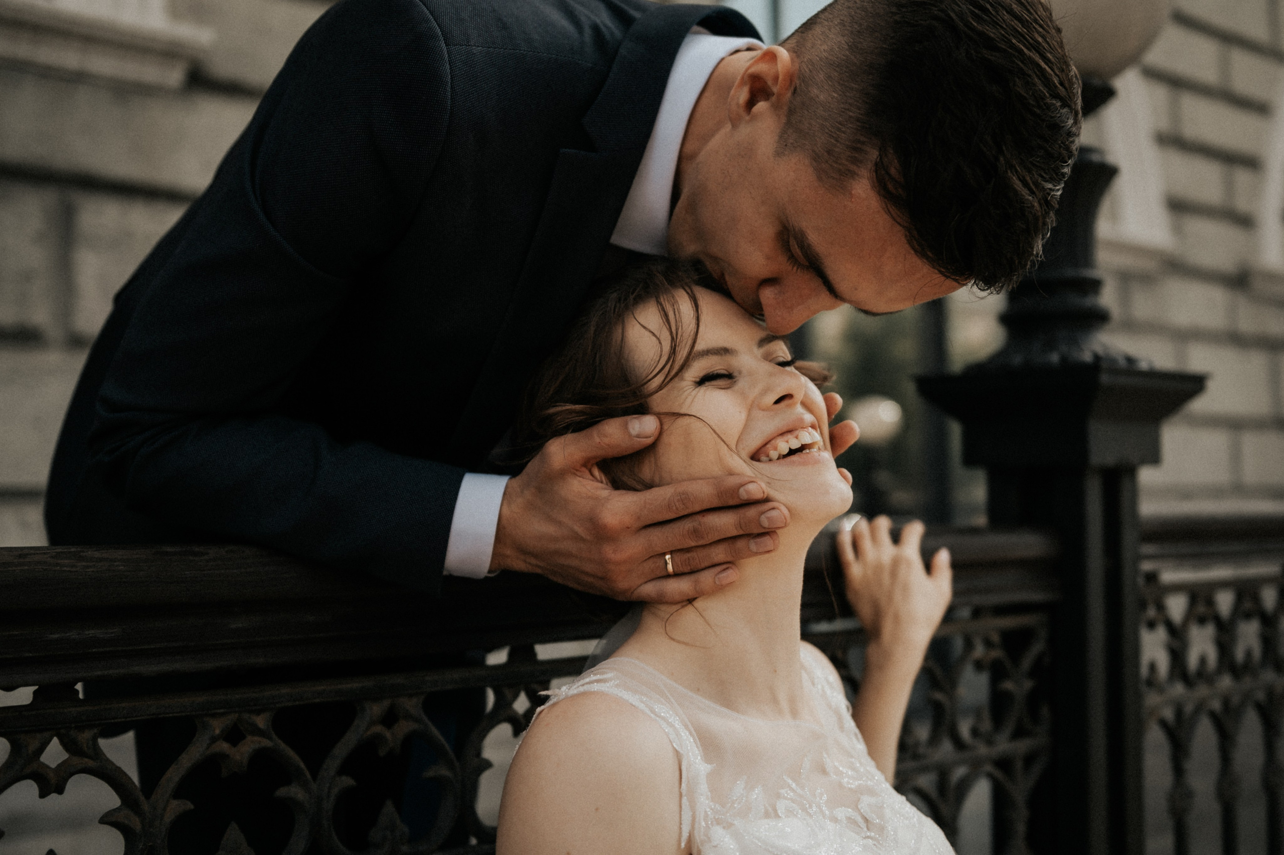 Свадебные фотографии. Фотограф в Барнауле Дарья Бутурлакина. Люби.Цени.Касайся