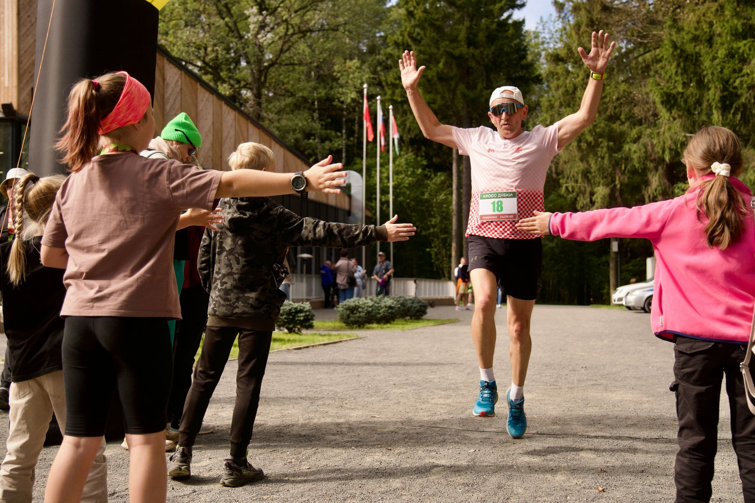 Забег в парке «Дубки». Кафе «БЕЛКА НАШЕПТАЛА». Ну оооочень концептуальное кафе