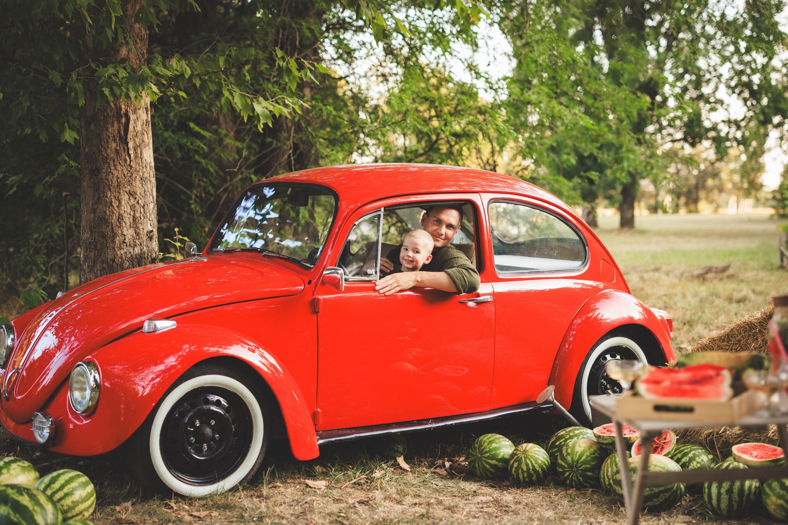 Летняя фотосессия с арбузами и ретро автомобилем. Семейный и детский фотограф в Краснодаре Анна Трашкова