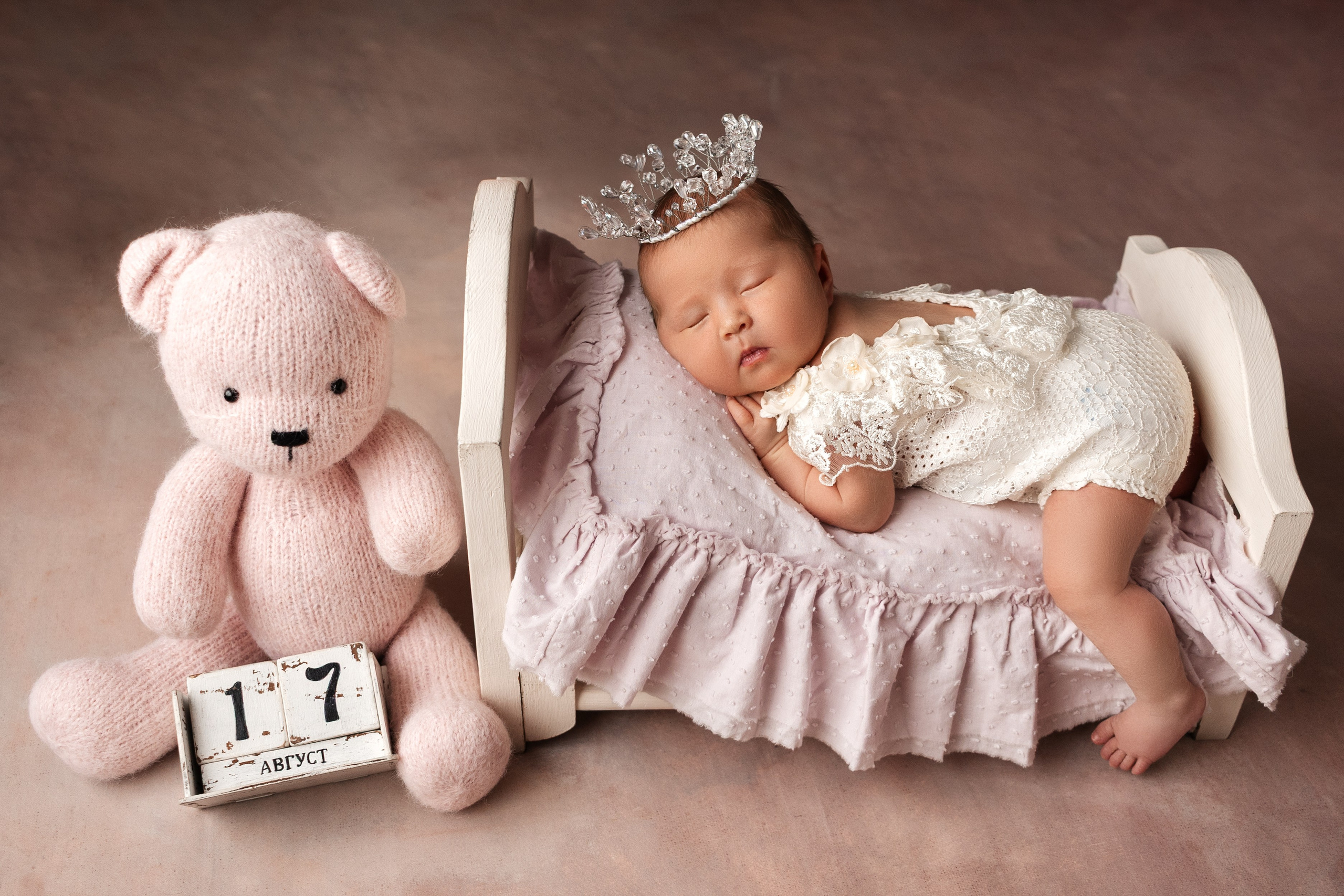 Newborn classic. Женский и newborn фотограф Айжан Шарафи в Алматы