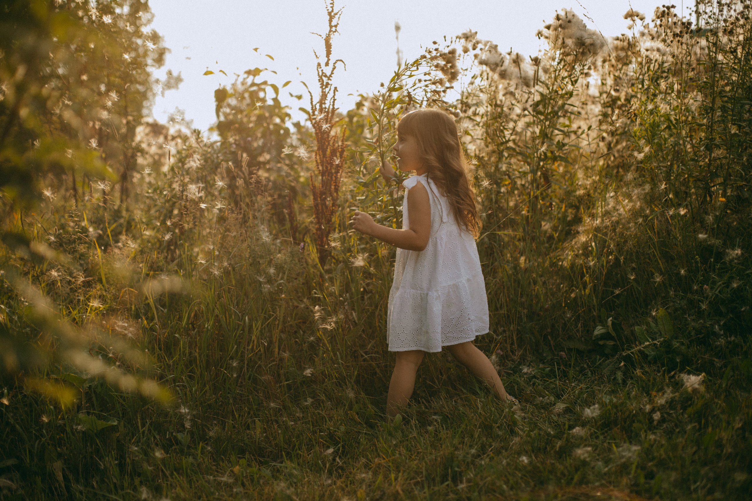 Эмма и Влада на летней прогулке с мамой. Фотограф Наталья Кургина Слюдянка Иркутск
