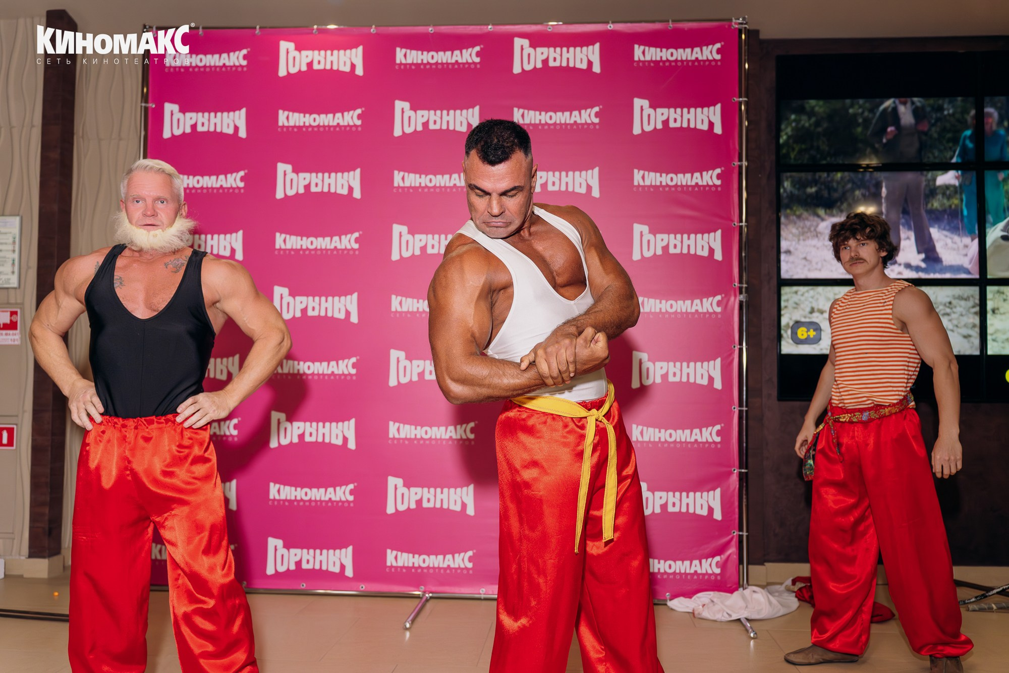 Репортажная съемка встречи актера со зрителями. Свадебный и репортажный фотограф в Ярославле Евгений Сальников