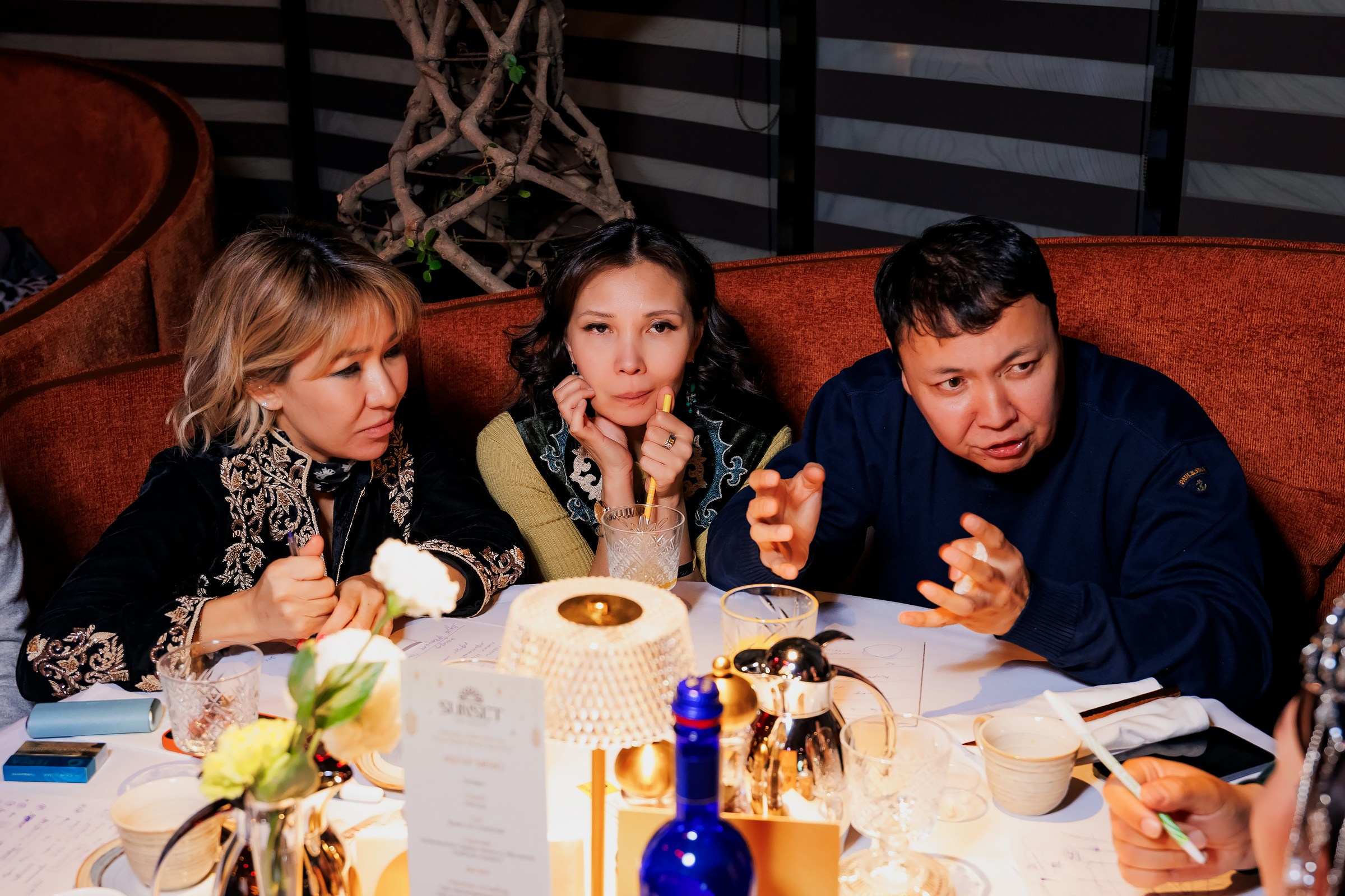 Вокруг Света за 60 Секунд-Sunset Meat Restaurant. Репортажный фотограф в Алматы Каюпов Сержан