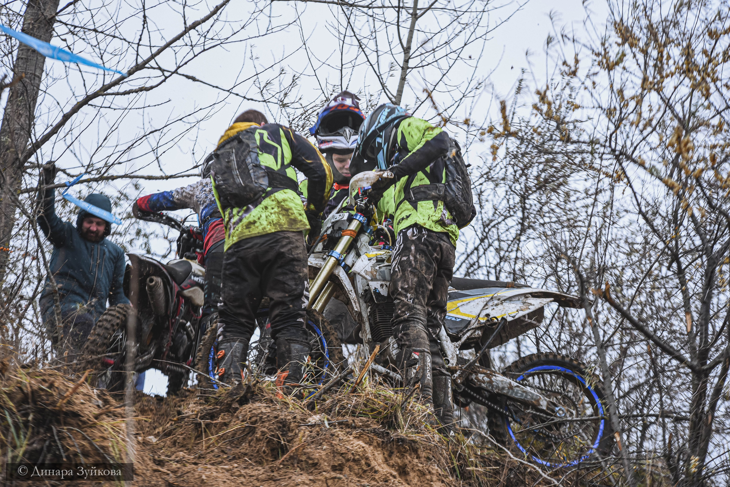«На местности». Мотофотограф в Нижнем Новгороде Динара Зуйкова
