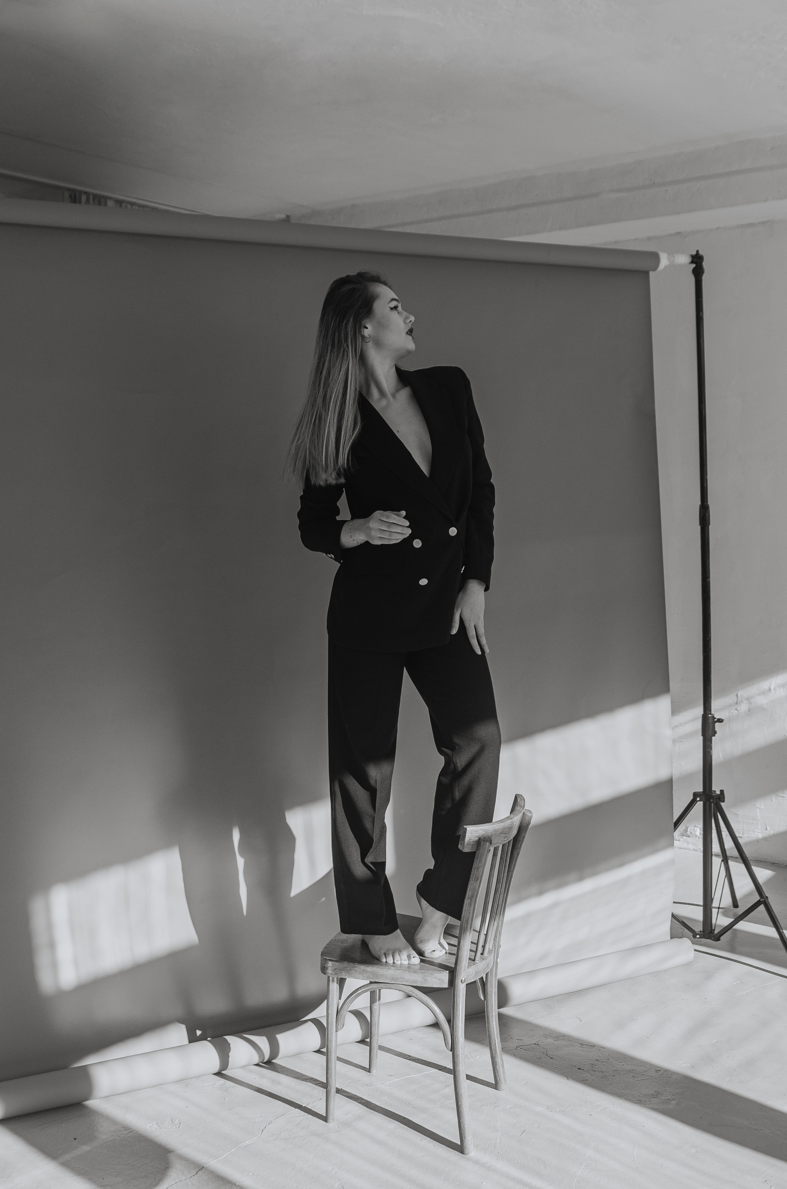 Женская фотосессия в стиле минимализм. Денисова Аля — фотограф для парных съемок и индивидуальных историй в Барнауле