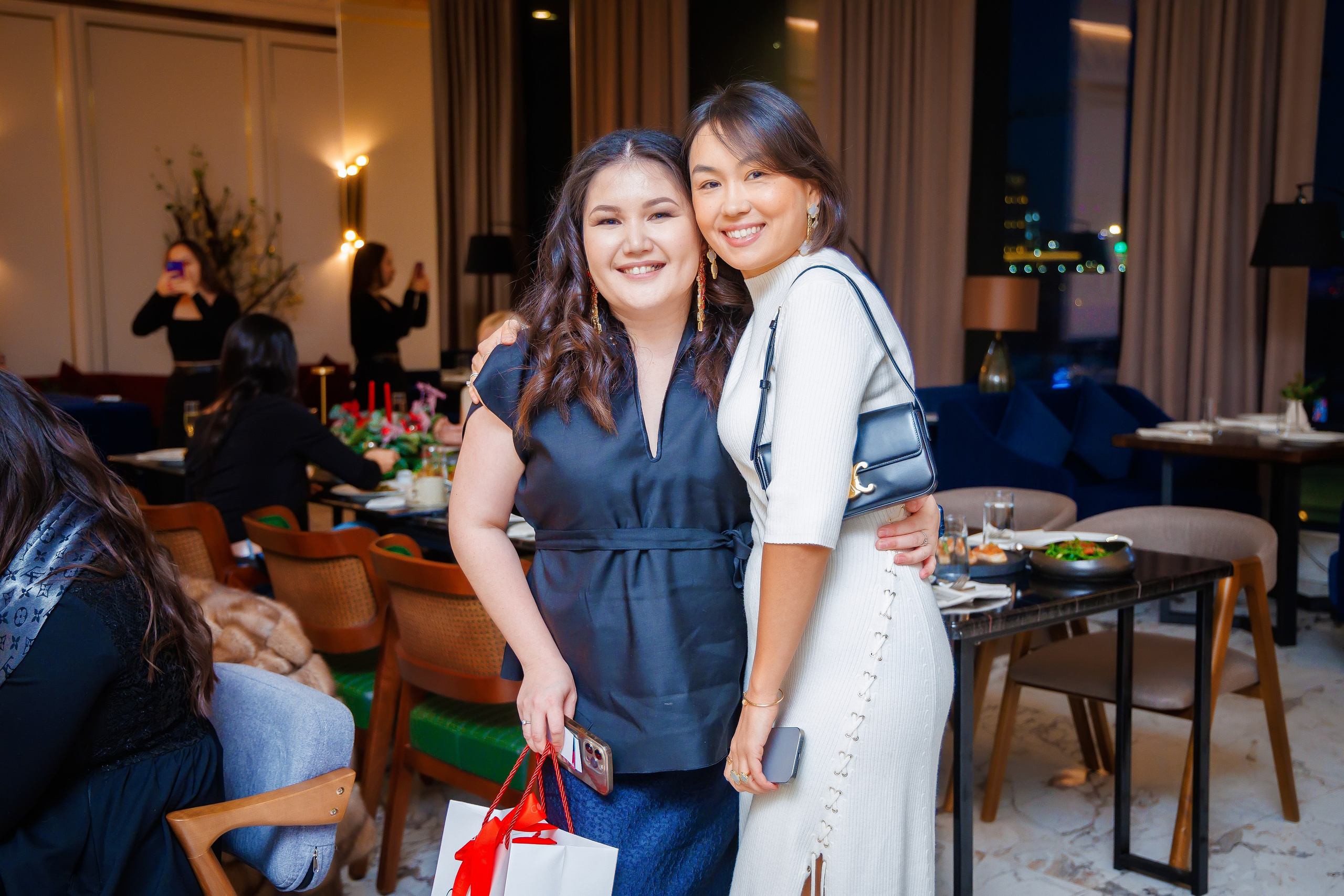 Мероприятие в заведении. Семейный и Свадебный фотограф в Астане Александр Астапов