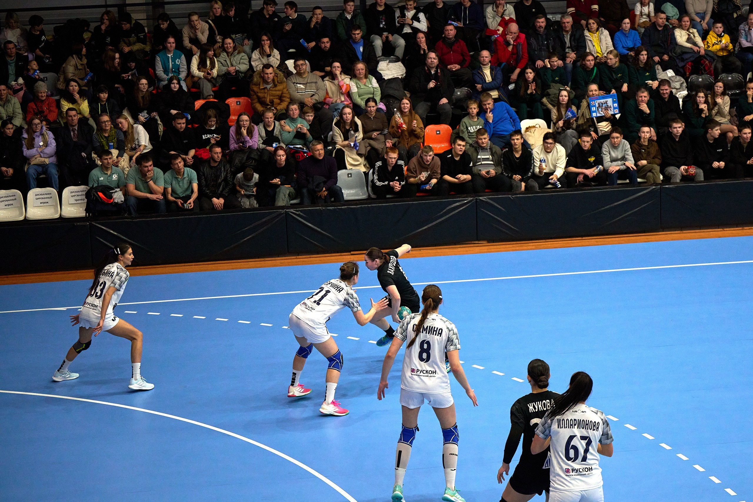 Гандбол. OLIMPBET Суперлига. «Университет» — «ЦСКА». Спортивный репортажный фотограф в Ижевске Сергей Мерзляков