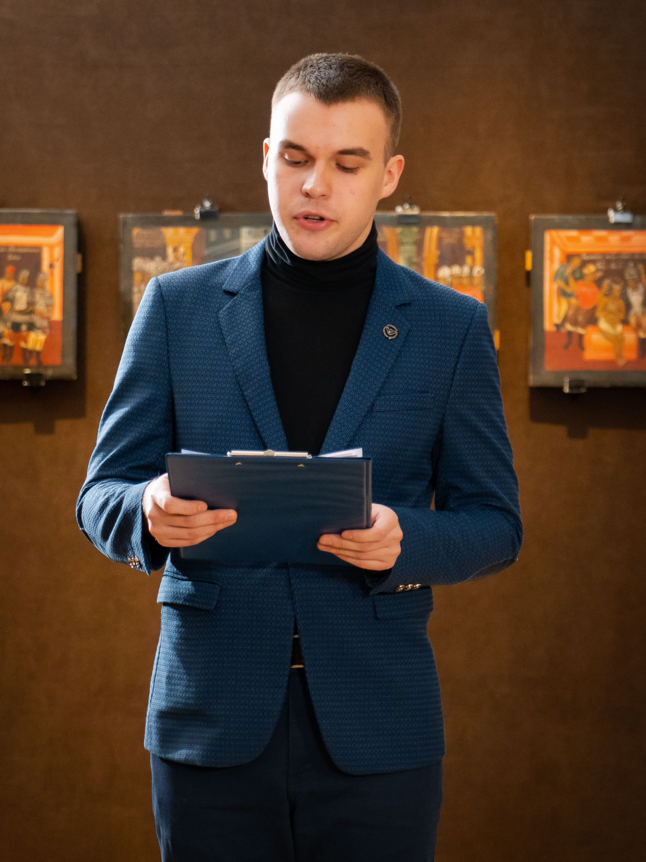 Показ одежды в рамках выставки «105. Лучшее». Фотограф Москва