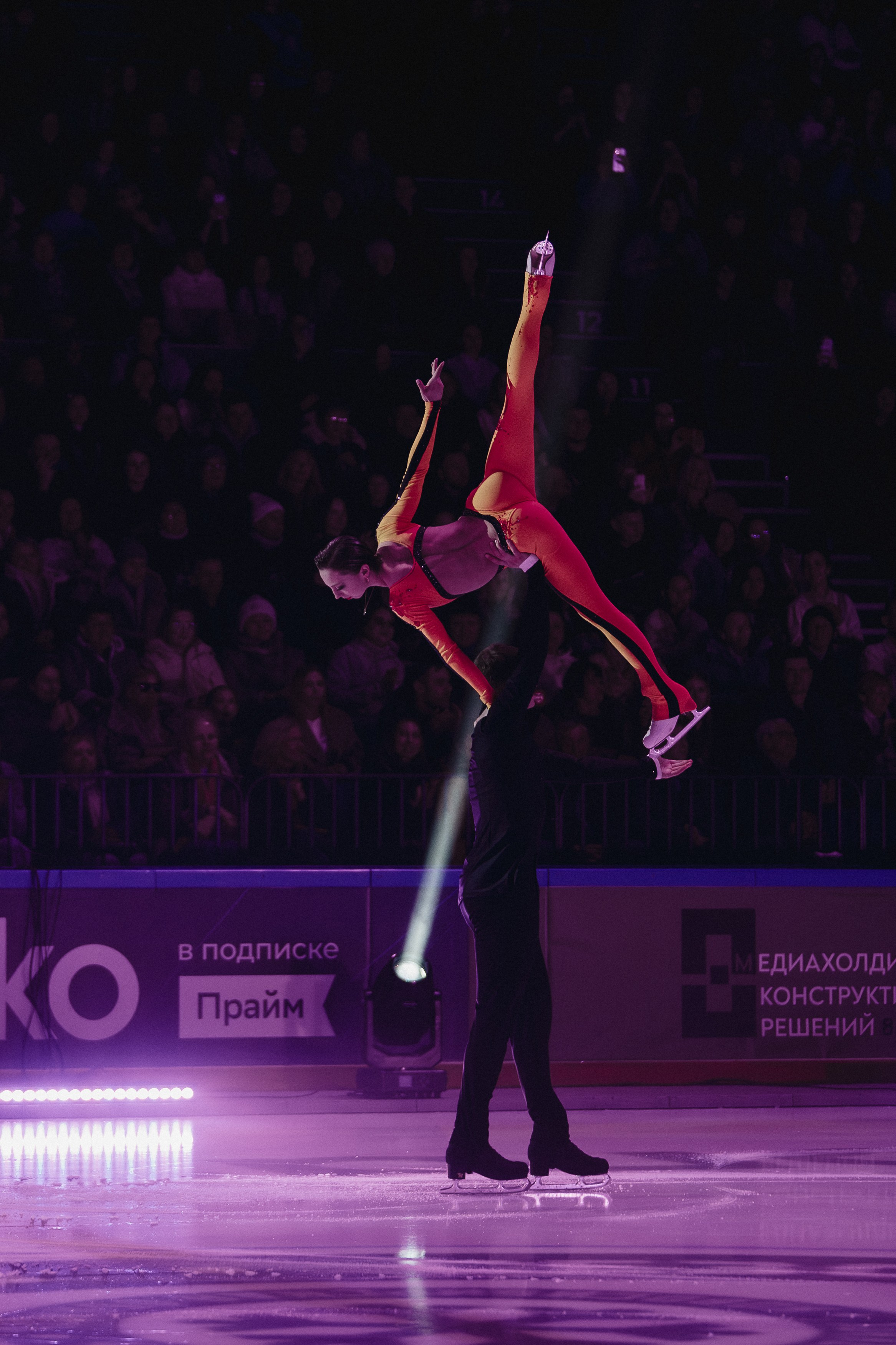 Шоу Этери Тутберидзе в Новосибирске. Воробьева Ксения — Спортивный и танцевальный фотограф Новосибирск