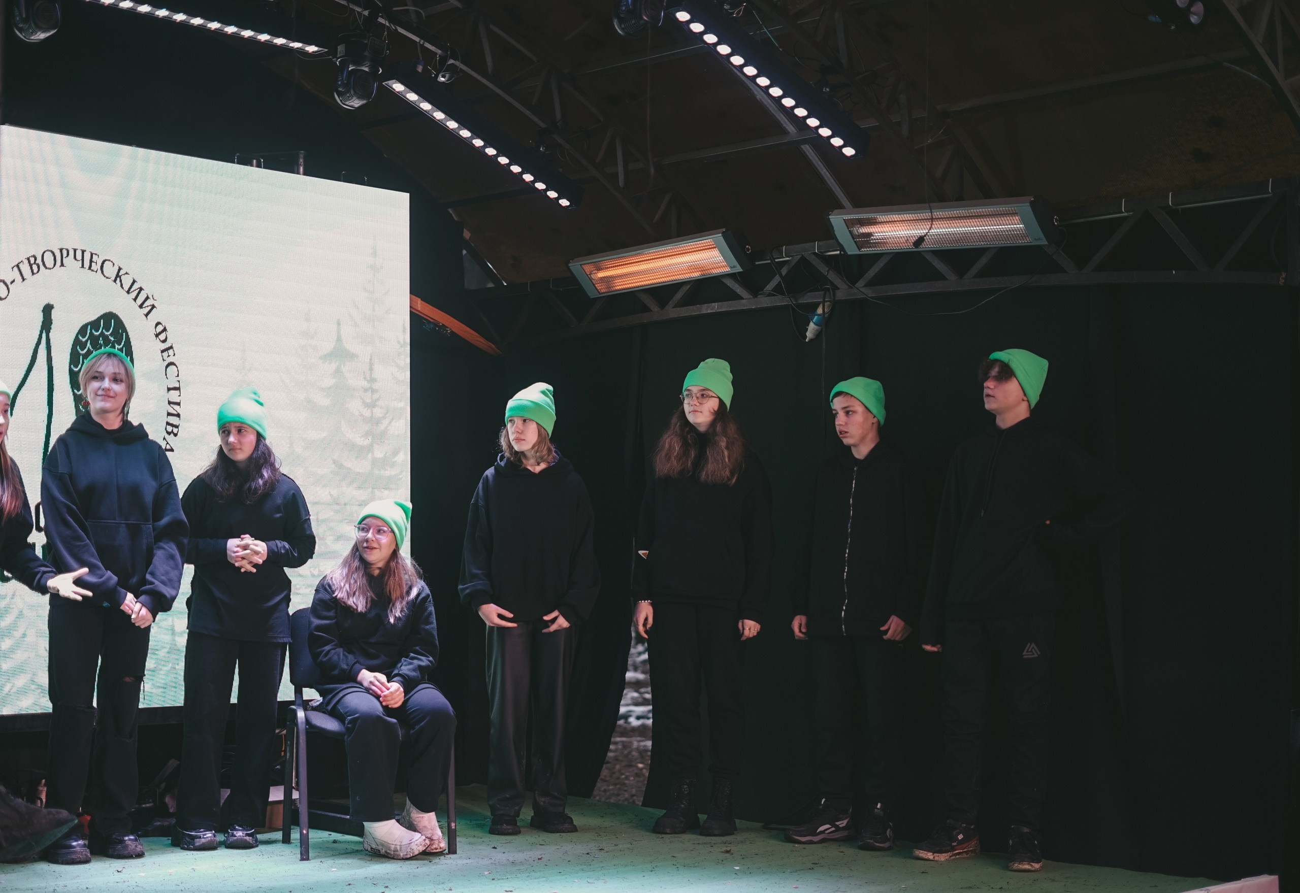 10 сосновых шишек. Kirillova Studio — мастерская декора и событий Юли Кирилловой