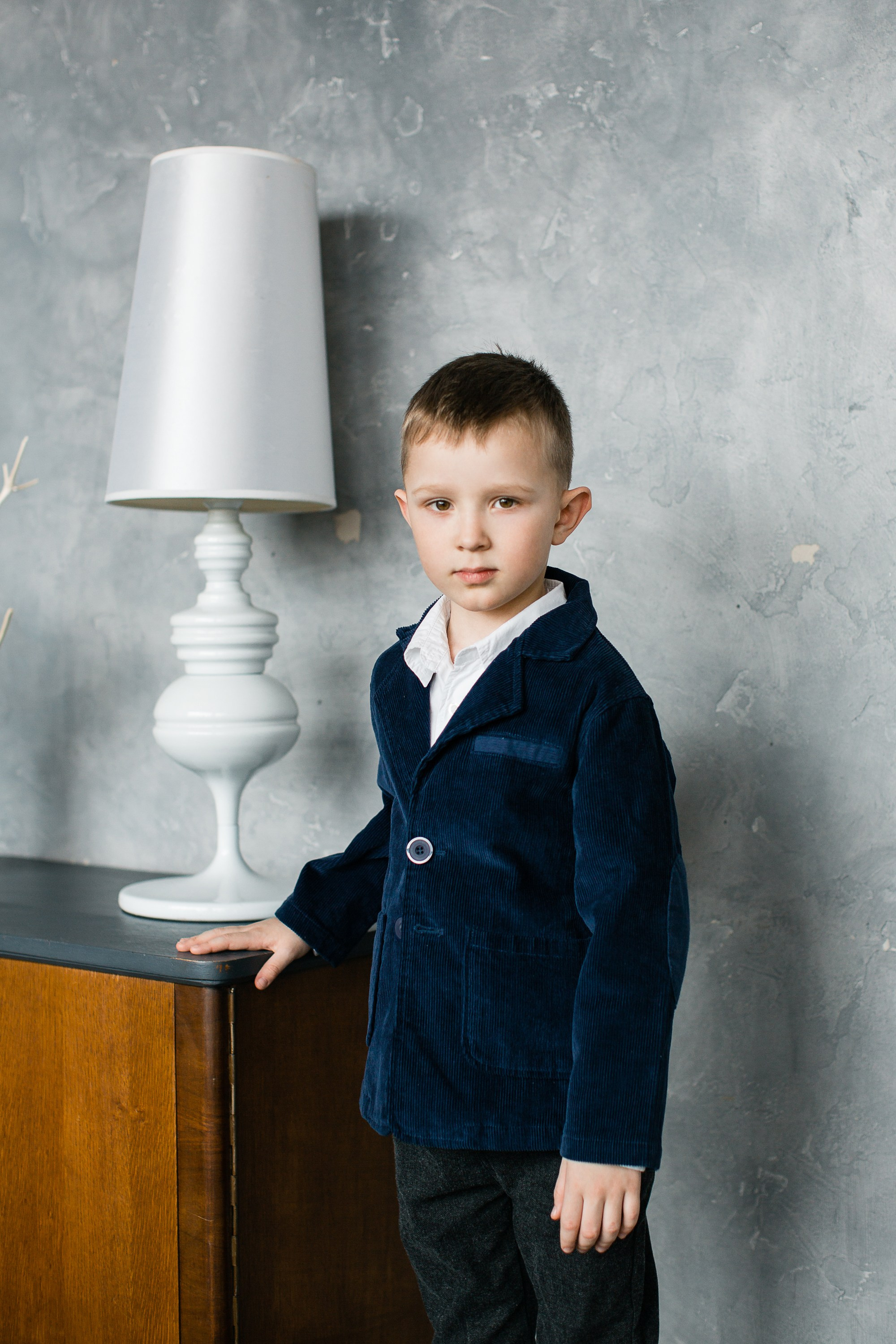 Фотосессия большой семьи в студии