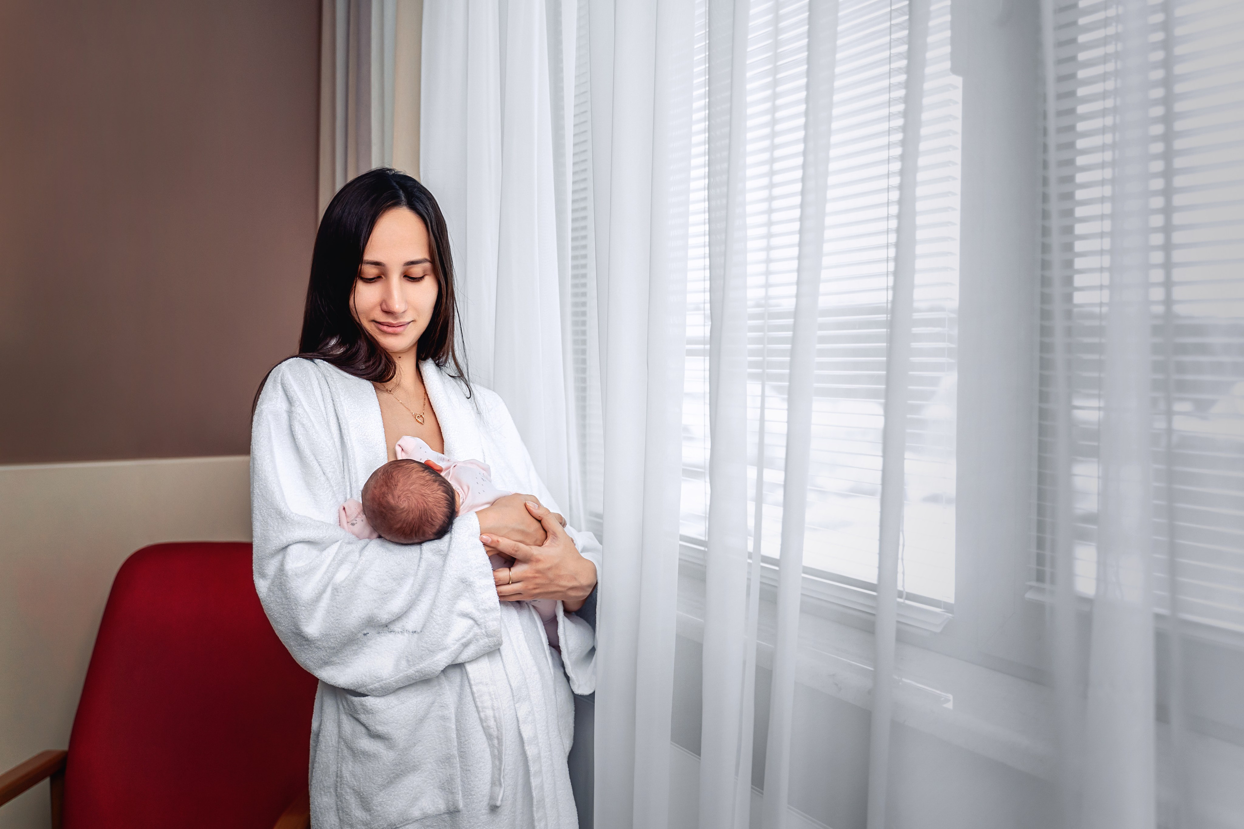 Выписка из роддома Лапино. Фотограф на выписку из роддома Москва. Фотограф \ Видеограф на Крещение, Венчание Москва| Семейные съемки