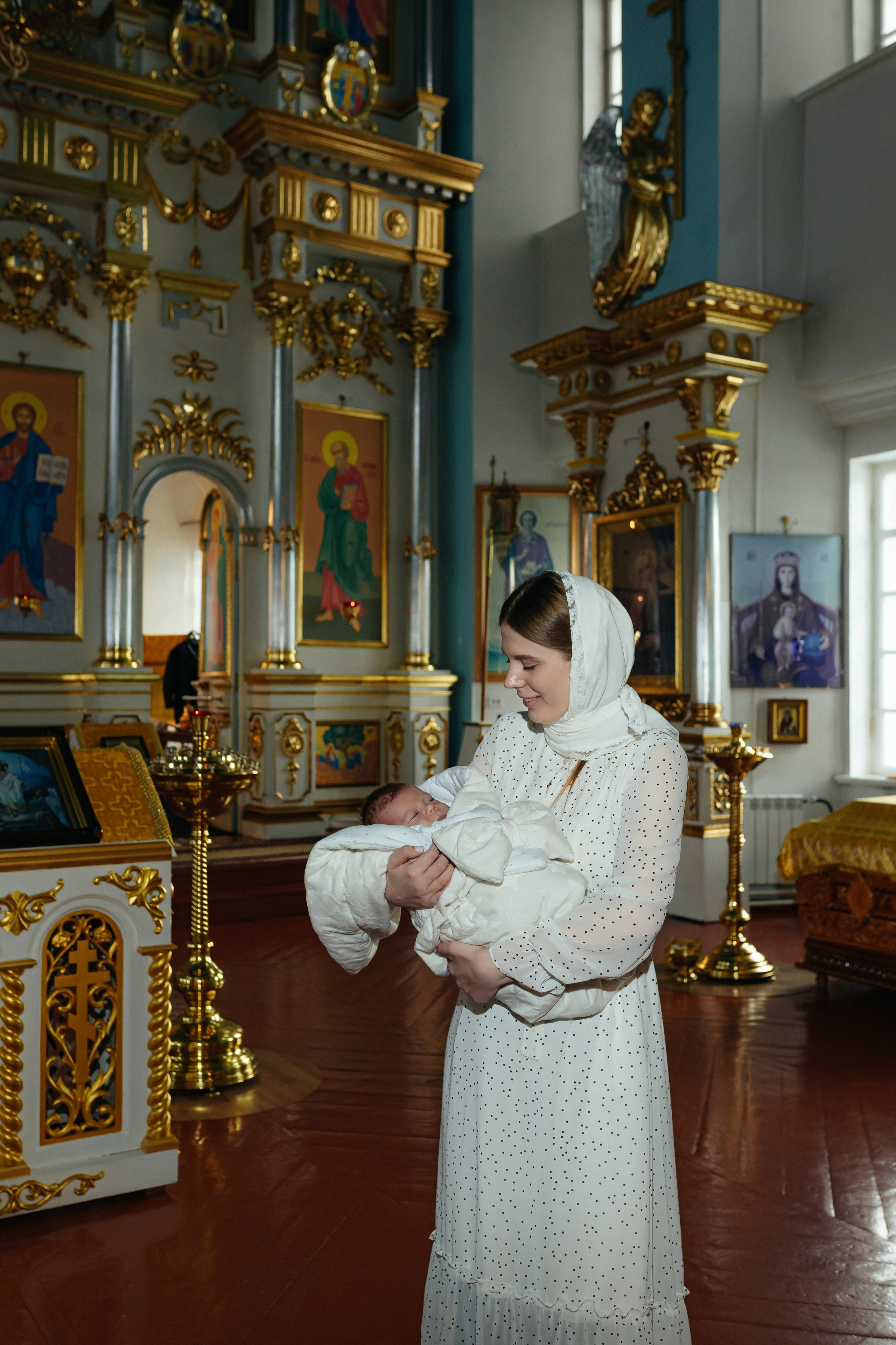 Фотосъемка крещения. Фотограф Ким Наталья в Красноярске