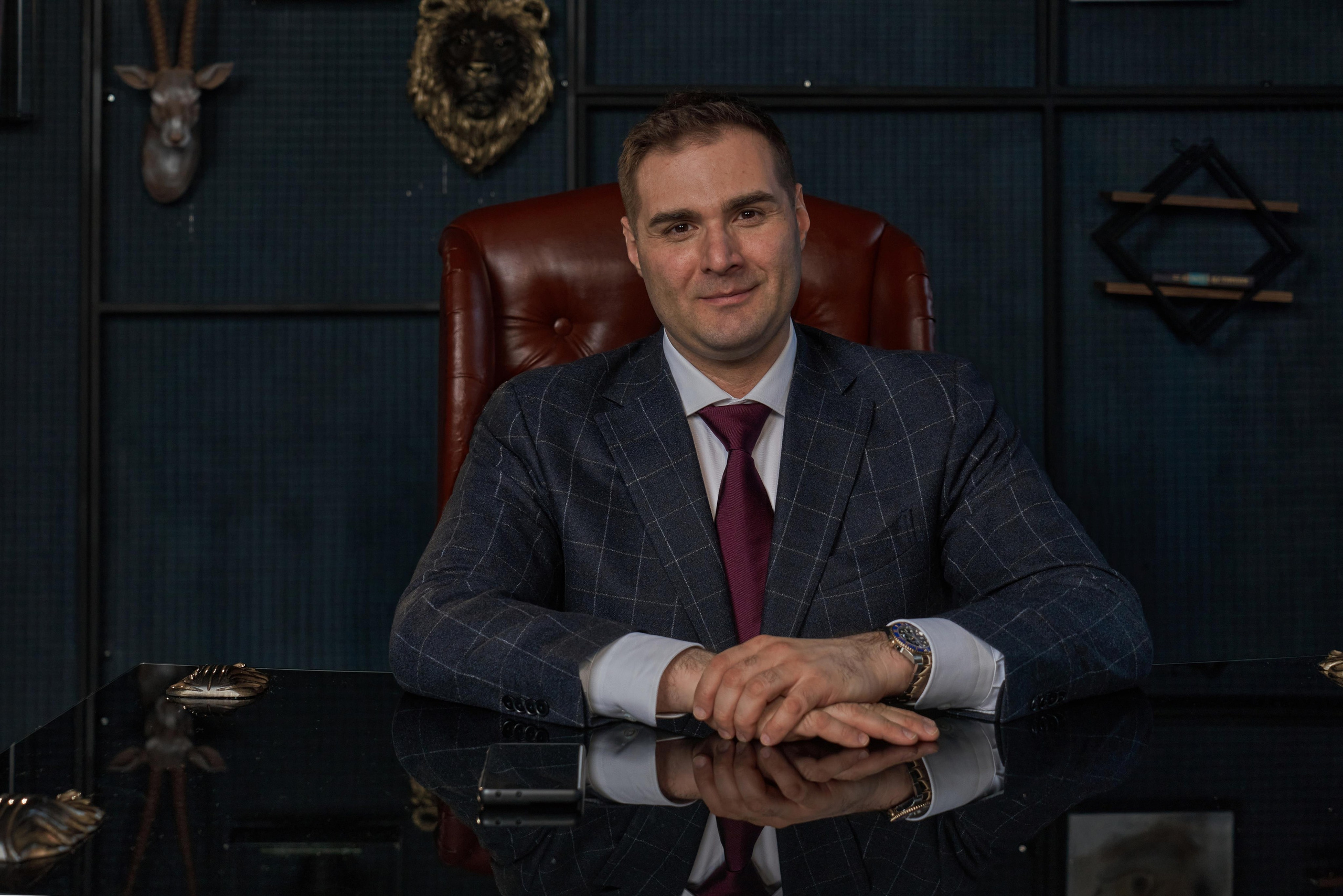 Деловой портрет в студии. Свадебный, семейный и контент фотограф в Санкт- Петербурге Елена Грие