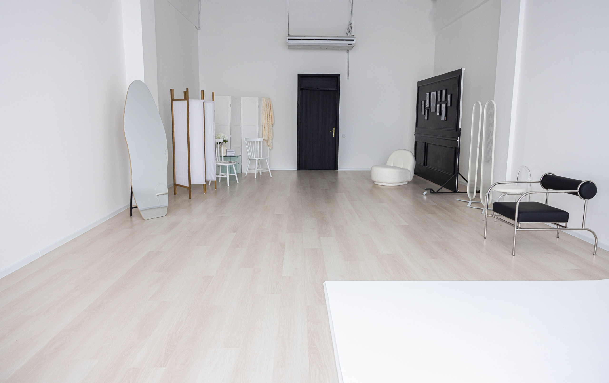 Залы с циклорамой в студии Photohub. Фотограф в Минске Людмила Дутко