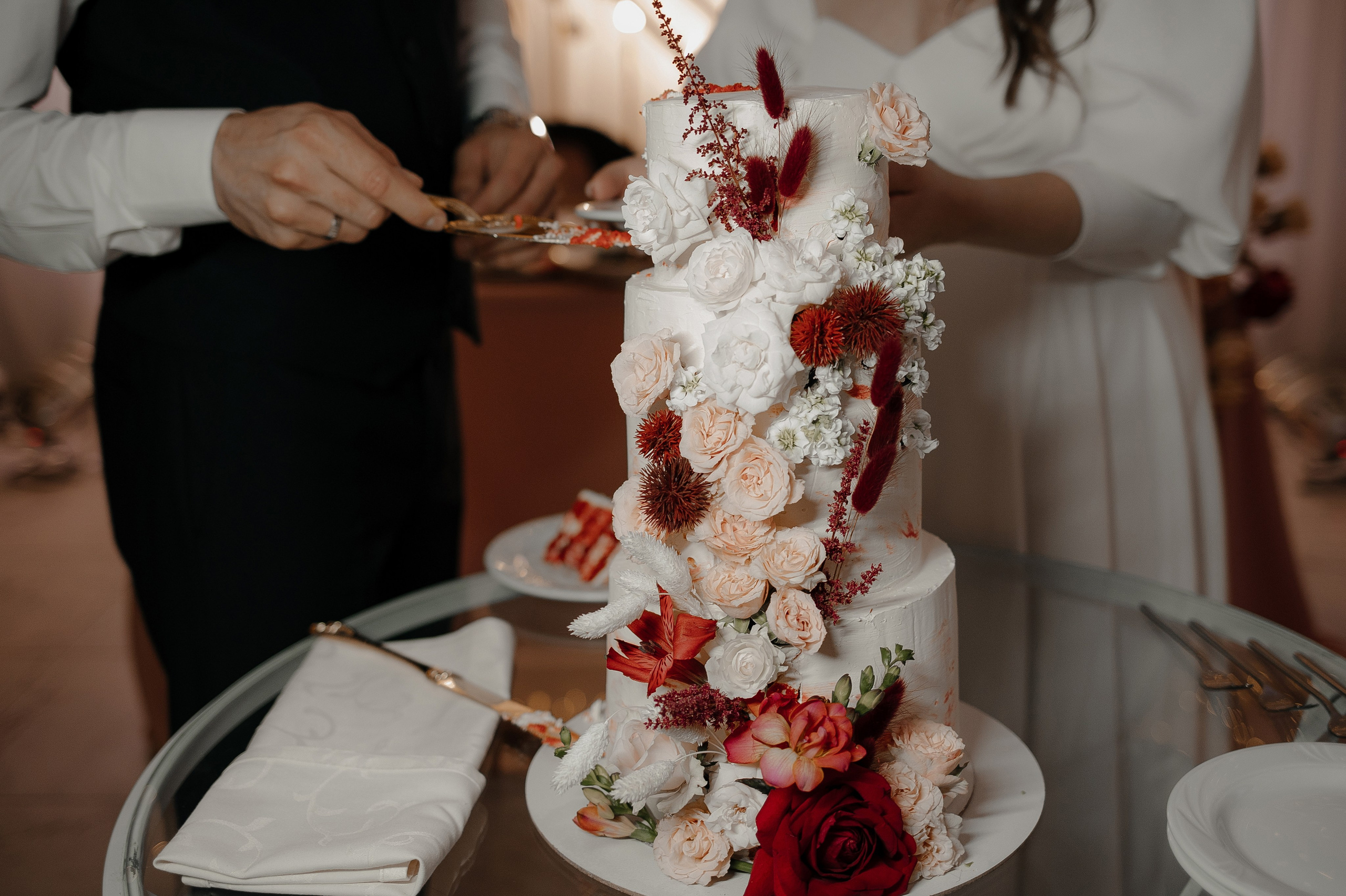 24.08.2024. RETOUCH-HOUSE