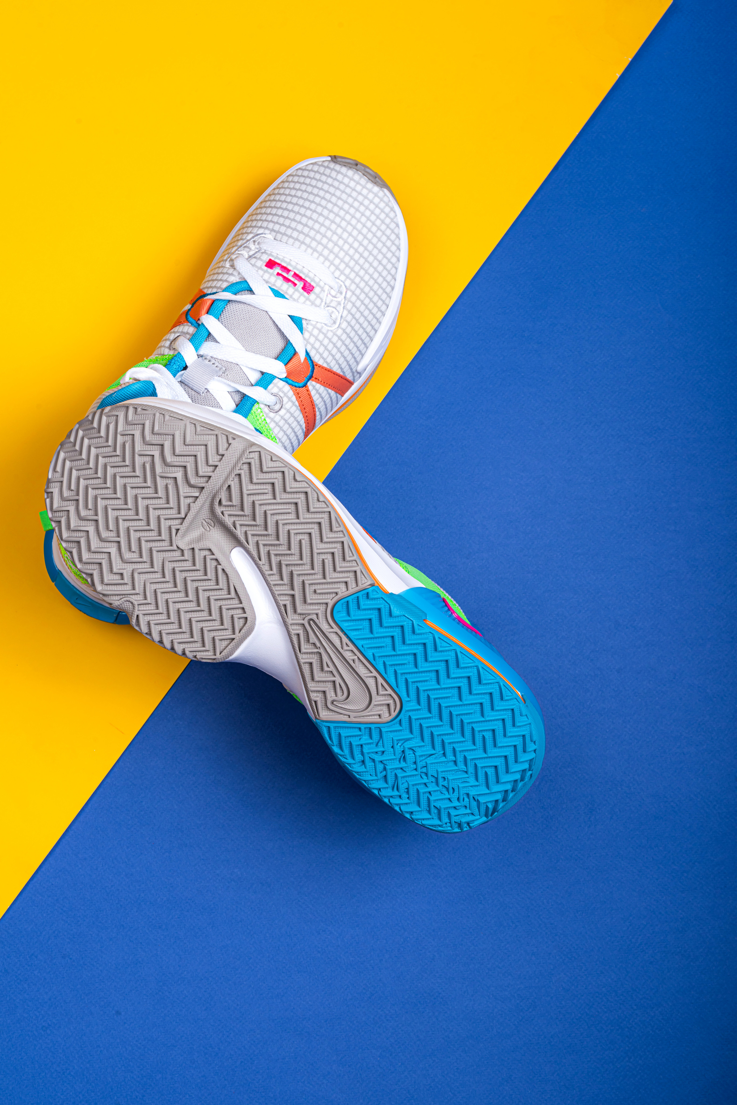 КРОССОВКИ. Раптовый Александр Предметный и рекламный фотограф в Москве