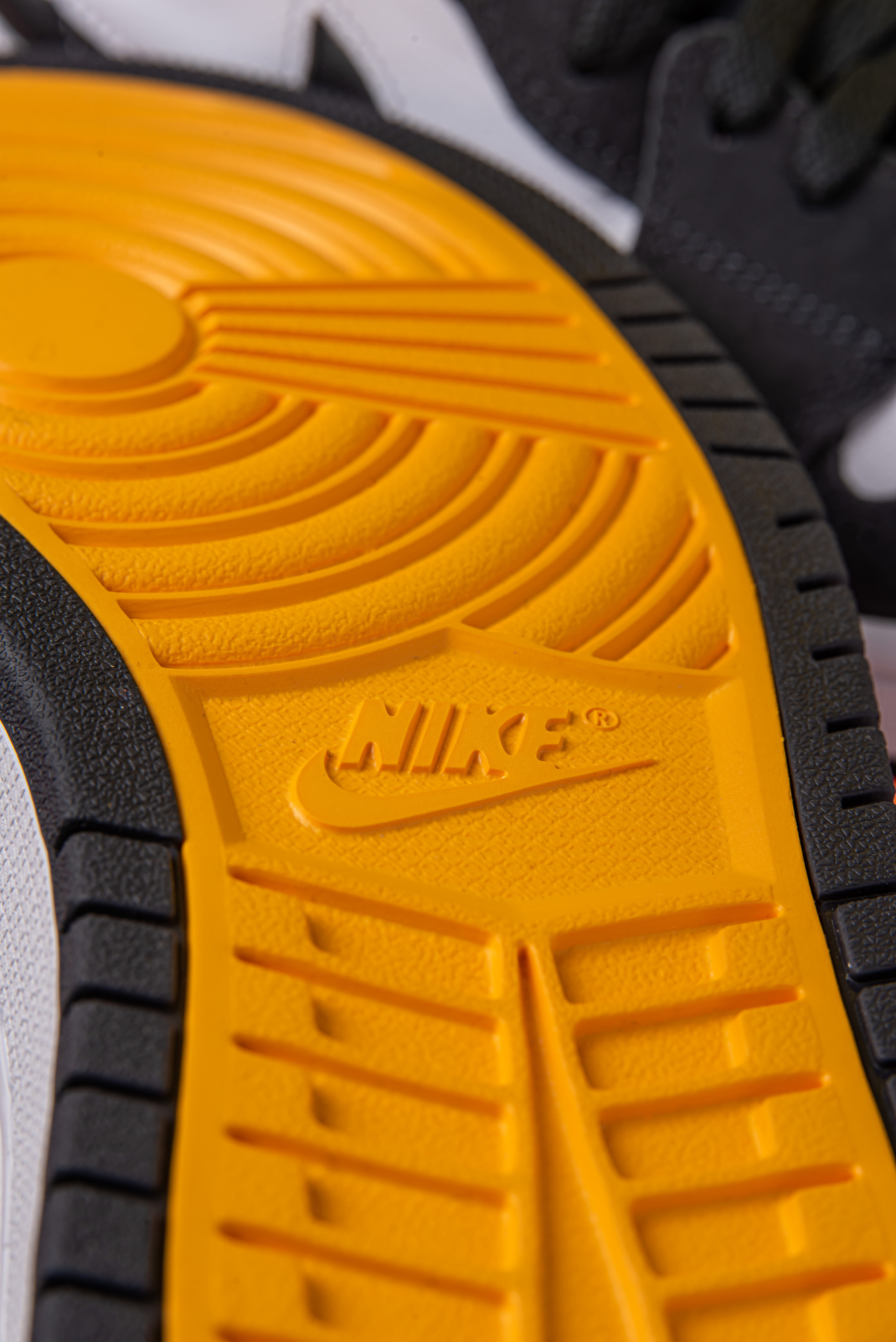 КРОССОВКИ. Раптовый Александр Предметный и рекламный фотограф в Москве