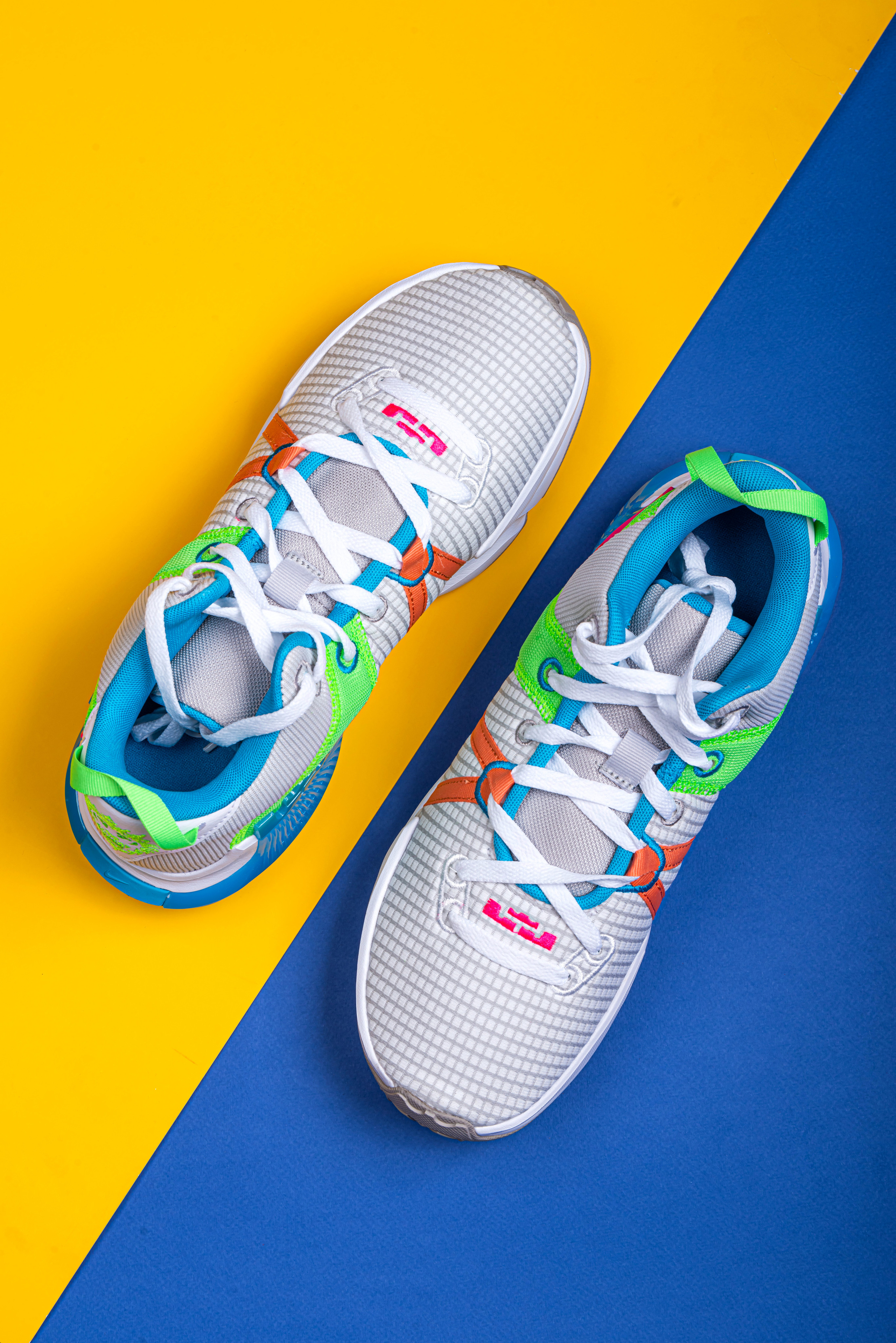 КРОССОВКИ. Раптовый Александр Предметный и рекламный фотограф в Москве