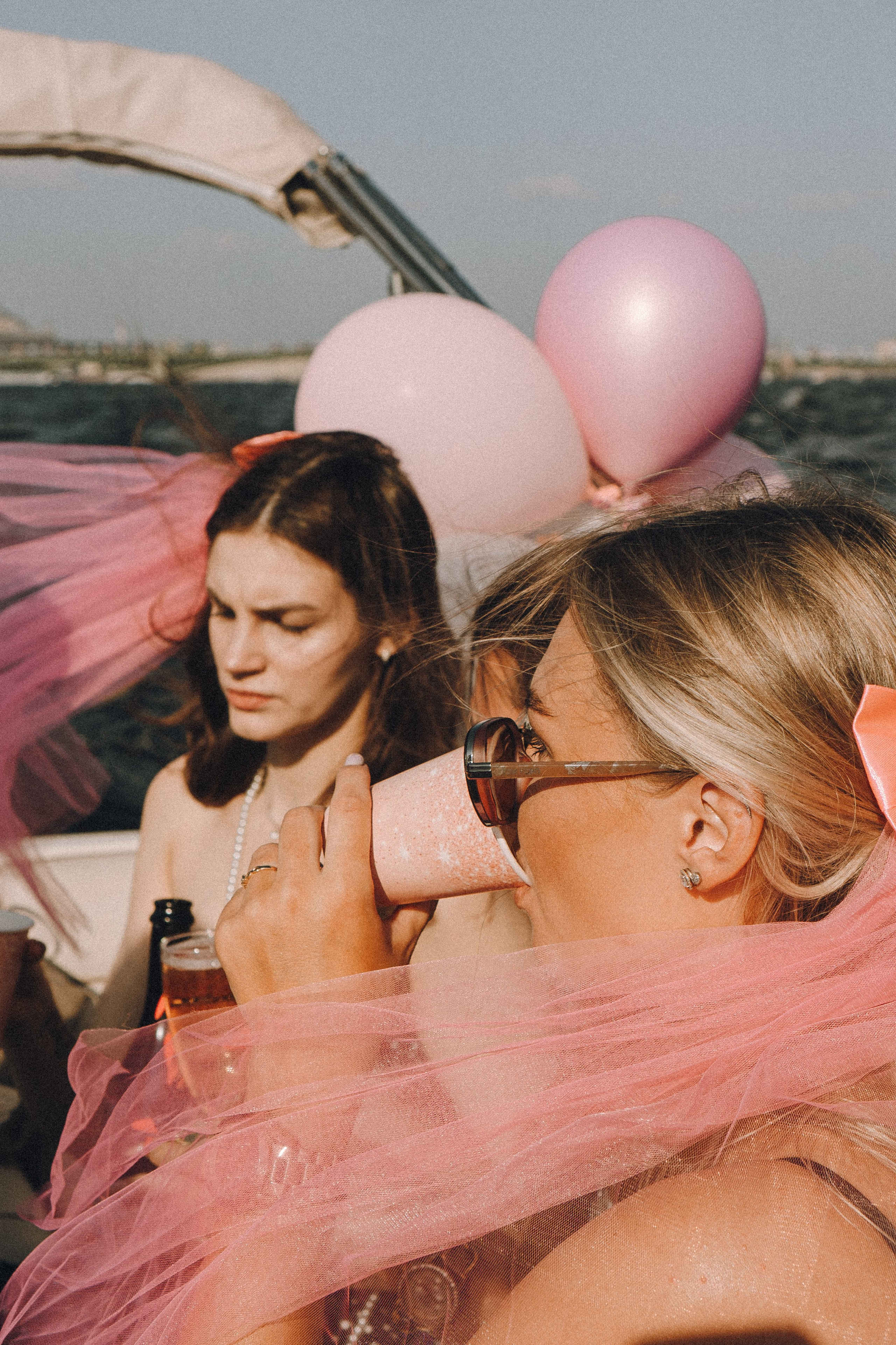 ДЕВИЧНИК НА КАТЕРЕ. Профессиональный фотограф, Санкт-Петербург — Виктория Богомолова