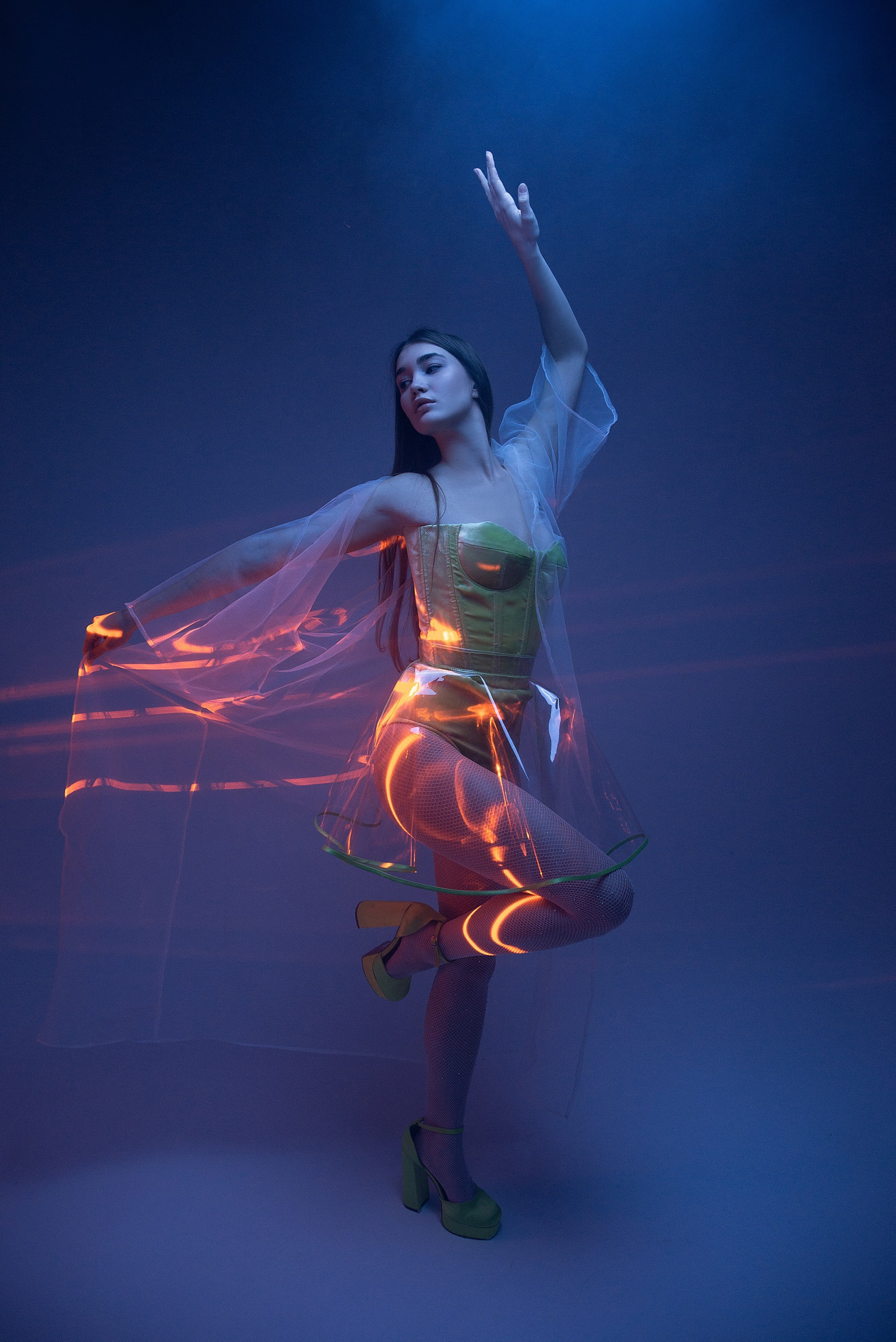 Фотосъёмка с лазером и дымом в Туле. Предметный и портретный фотограф в Туле. Юлия Даниленко