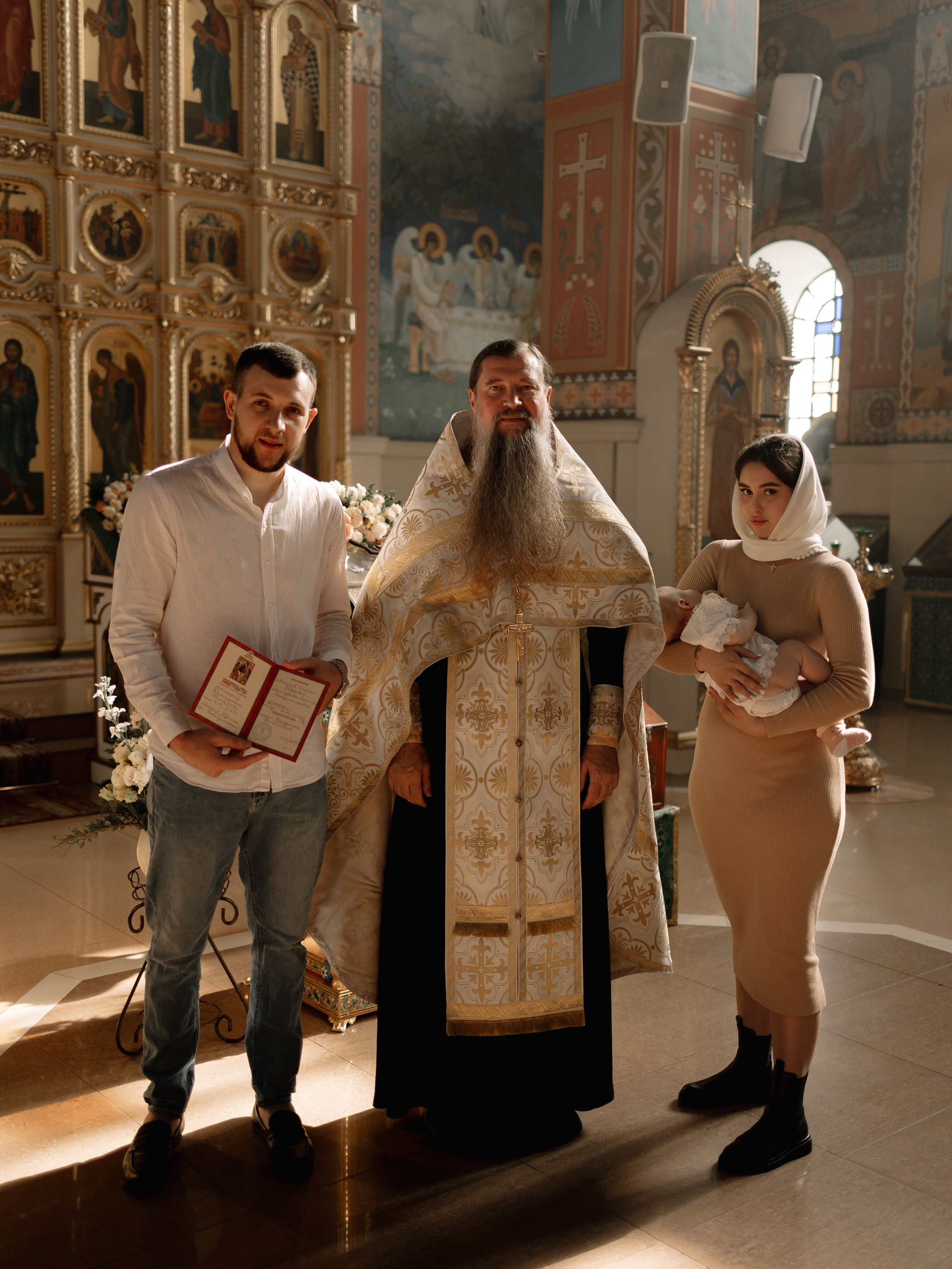 Таинство крещения Миланы. Семейный фотограф в Краснодаре Храмова Анна