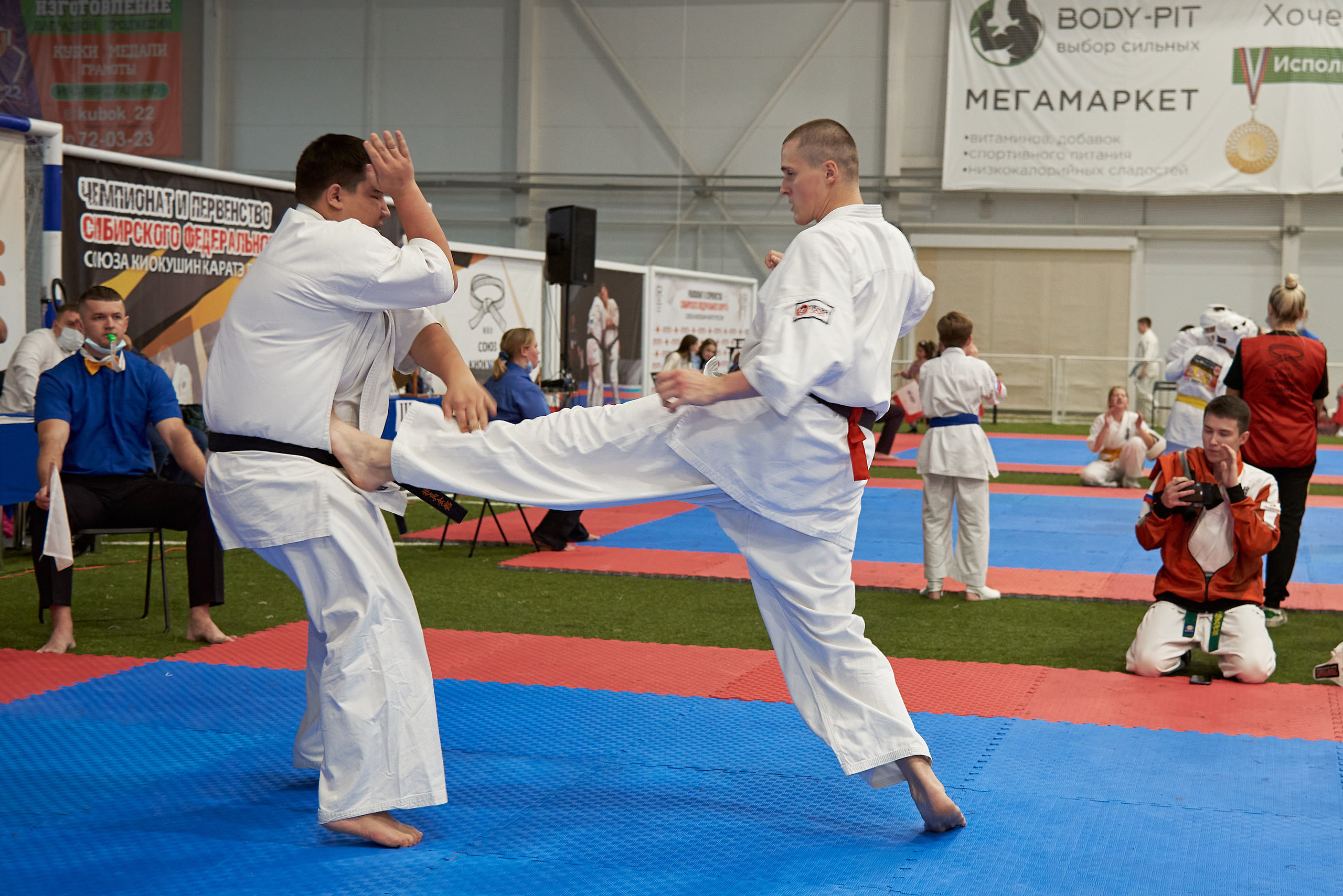 Чемпионат КИОКУШИН каратэ России. Фотограф Опыт Качество Скорость Горный Алтай Барнаул