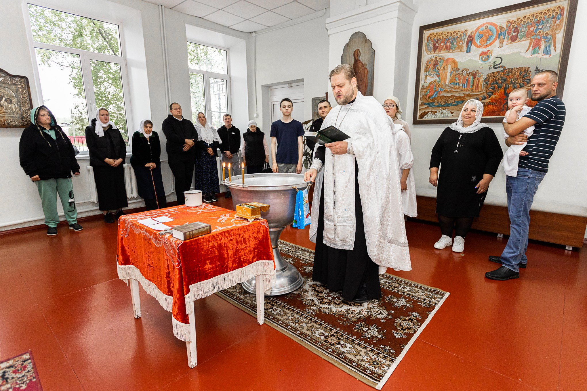 Свадьба, роспись в ЗАГСе, венчание, крещение, выписка из роддома — фотосъёмка. Визуальная упаковка брендов и проектов через фото и видеопроизводство
