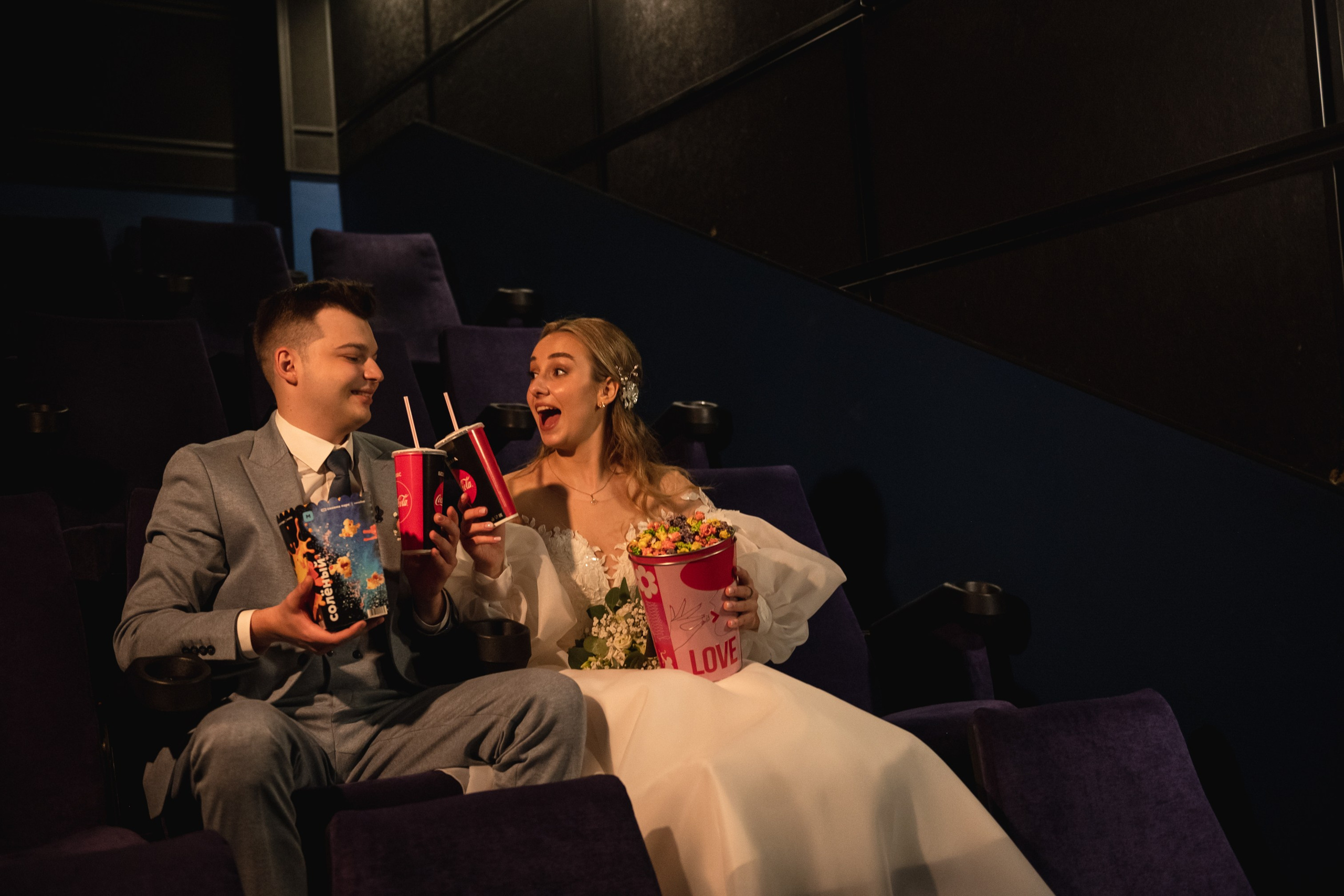 Весь день под дождем, вечером закат на озере. Свадебный и семейный фотограф София Невская