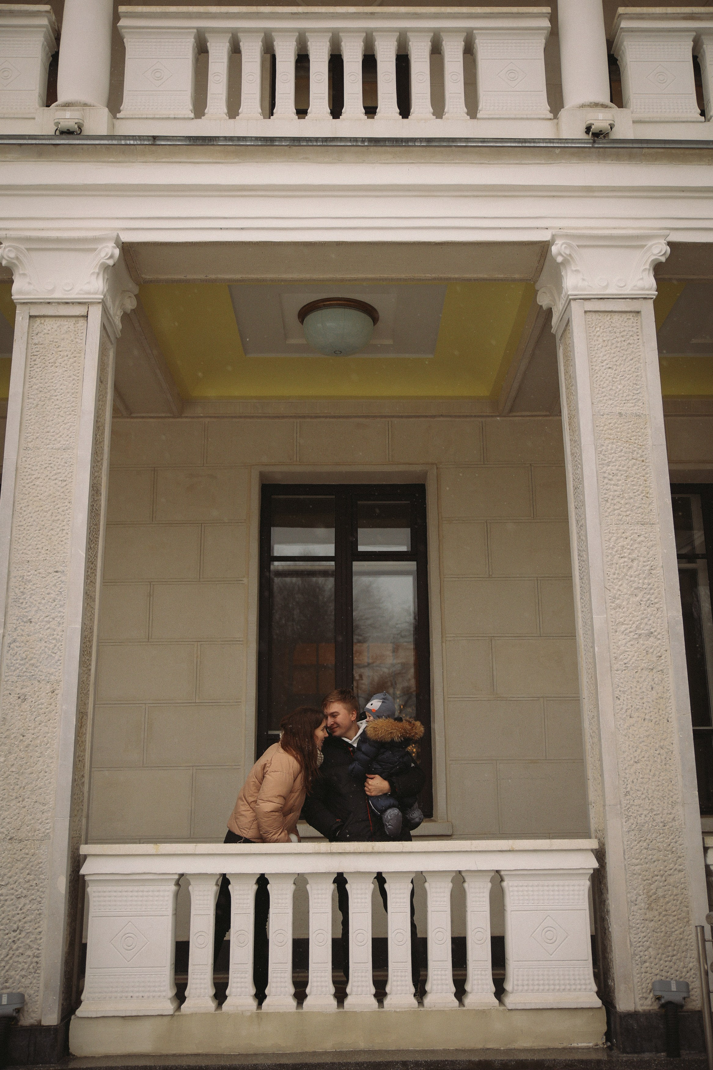 Семейная фотосессия прогулка. Фотограф Владимир Москва