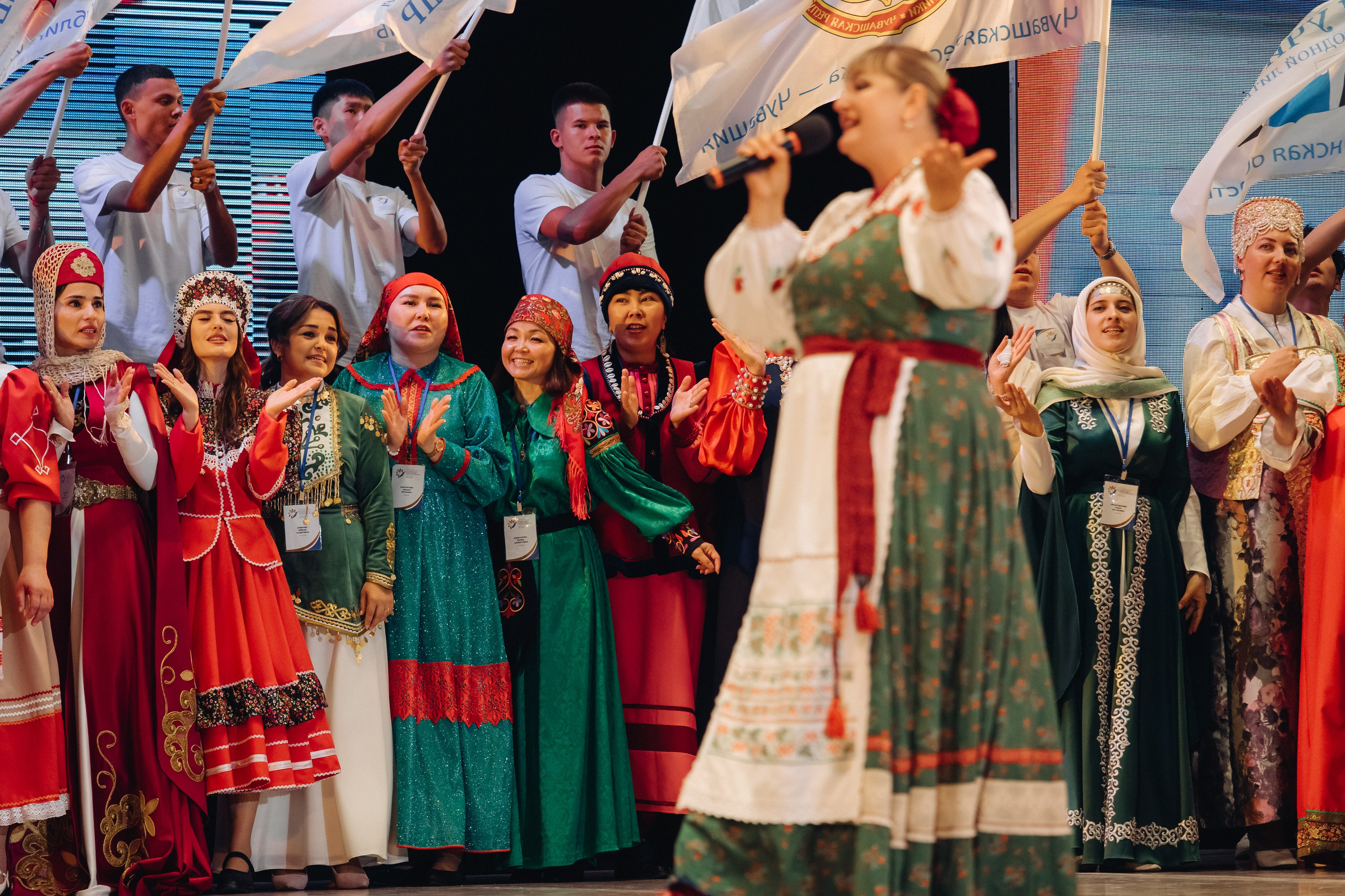 Лучший учитель родного языка и литературы 2025. Свадебный и семейный фотограф в Улан-Удэ