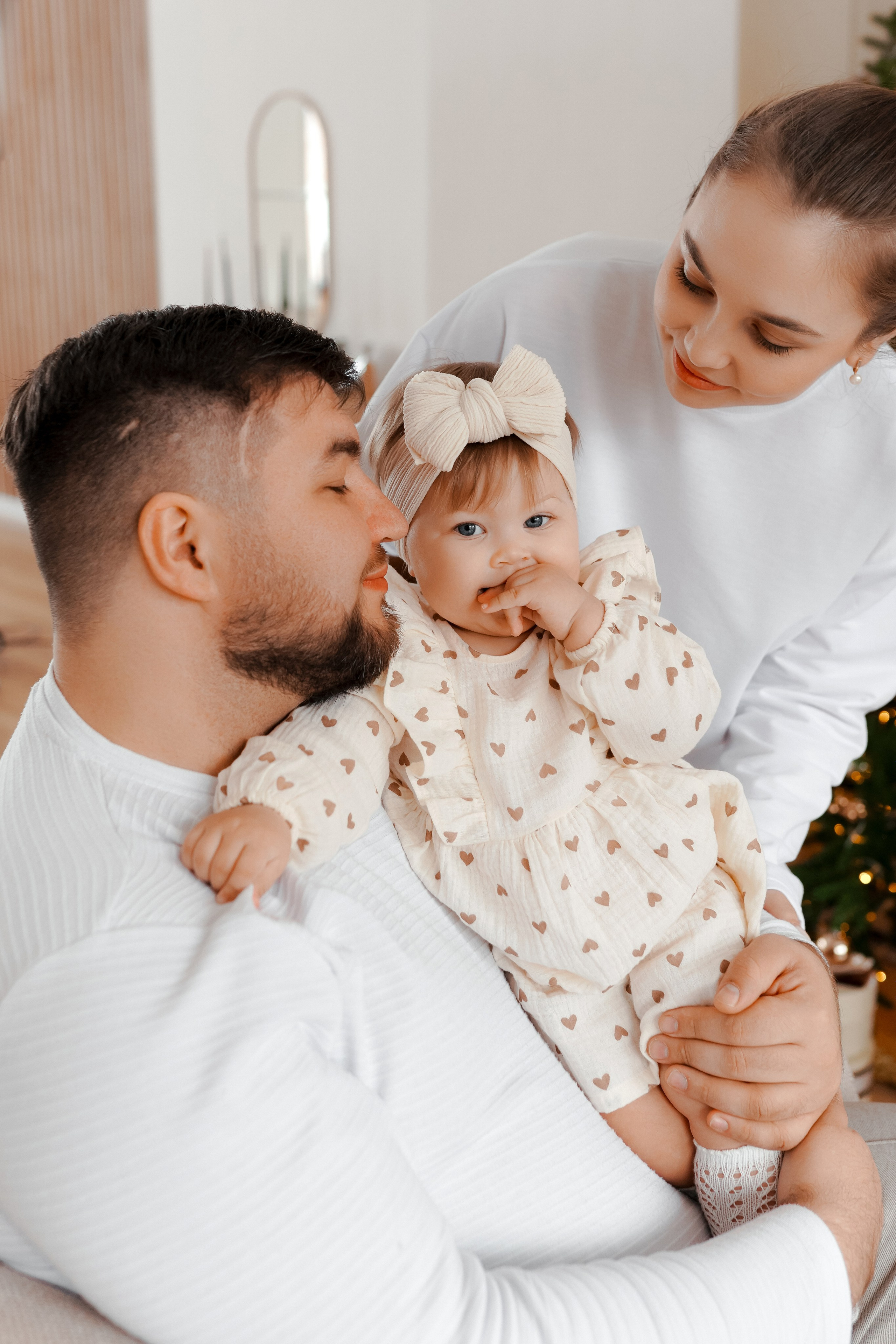 Семейная новогодняя фотосъемка в студии. Фотограф Ким Наталья в Красноярске