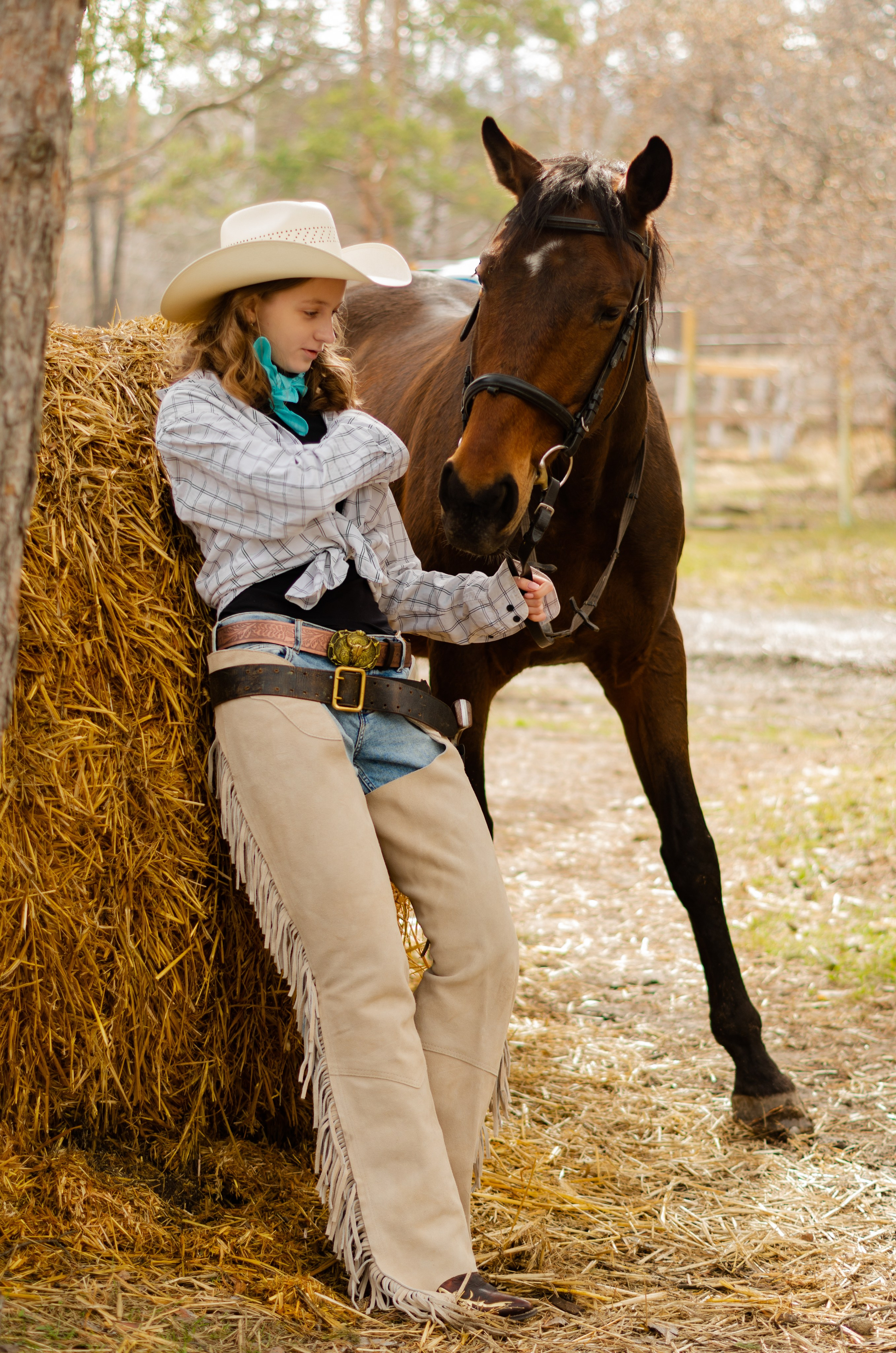 Ковбойская девчонка. Фотограф Марина Доглядная Челябинск фотосессии с лошадьми, мотоциклами