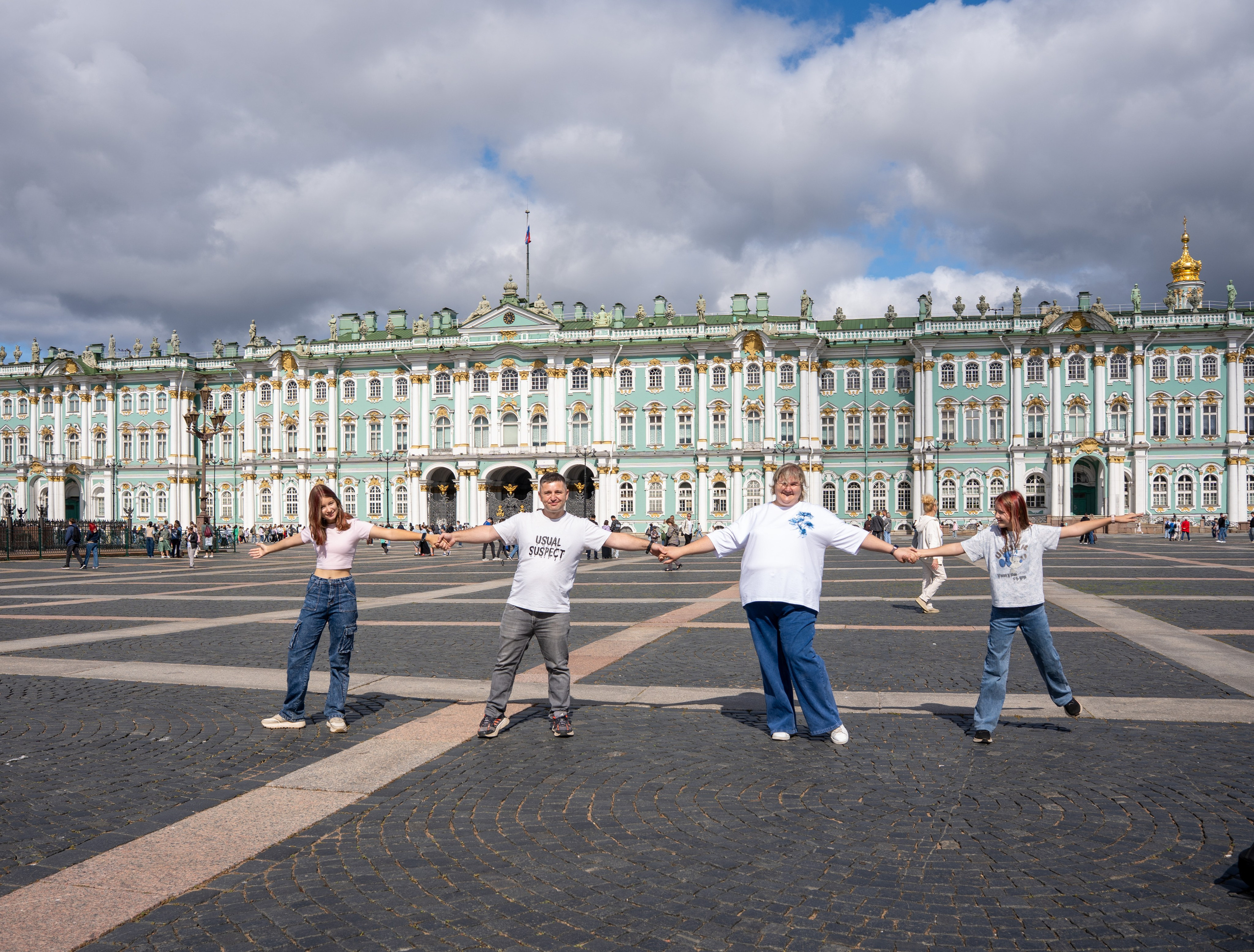 Фотосессия с достопримечательностями города. Студийный и портретный фотограф в САНКТ-ПЕТЕРБУРГЕИрина Махаон