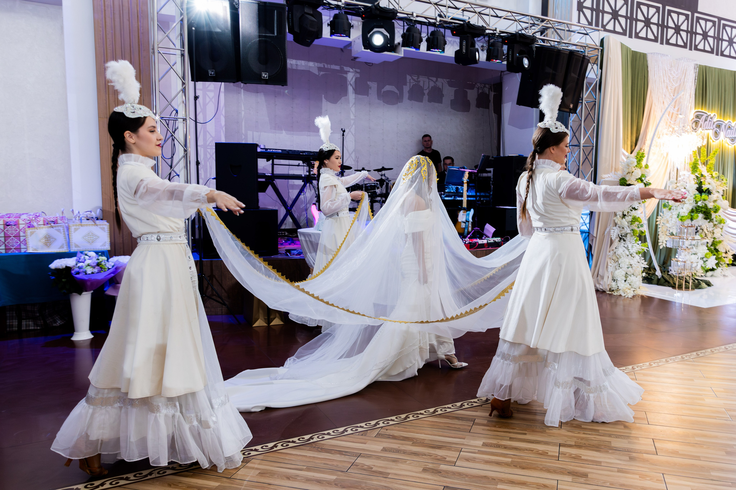 Адиль и Наиля (банкет)