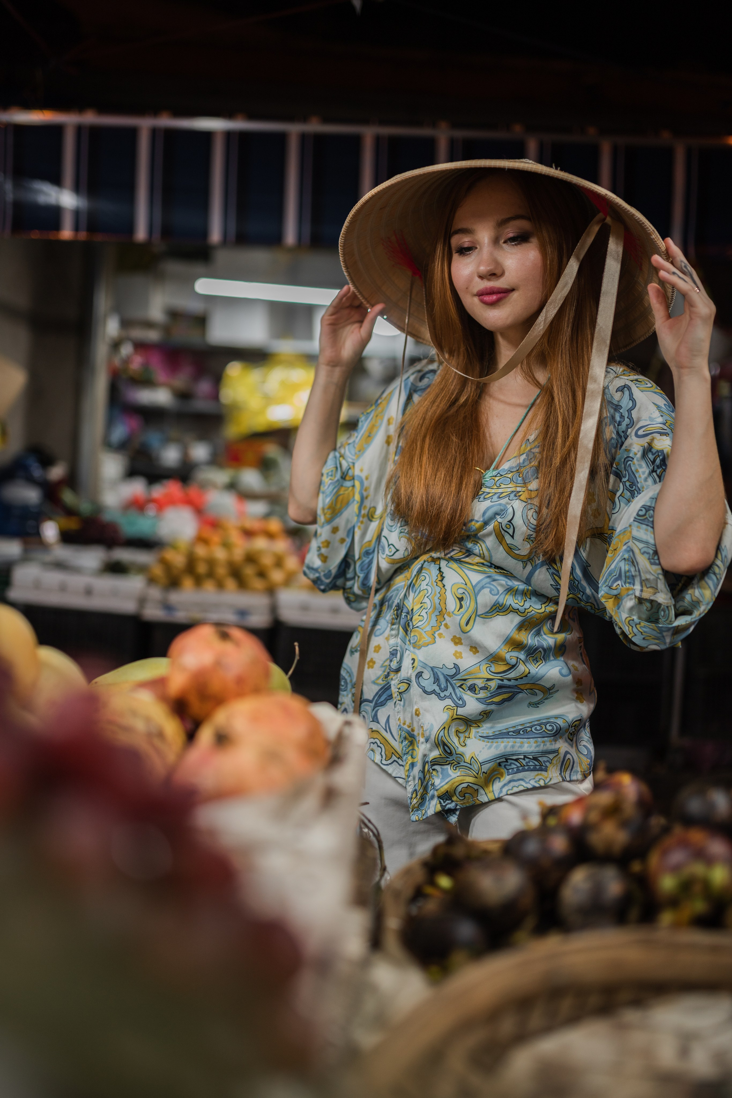 Елизавета на улицах Вьетнама. Главная