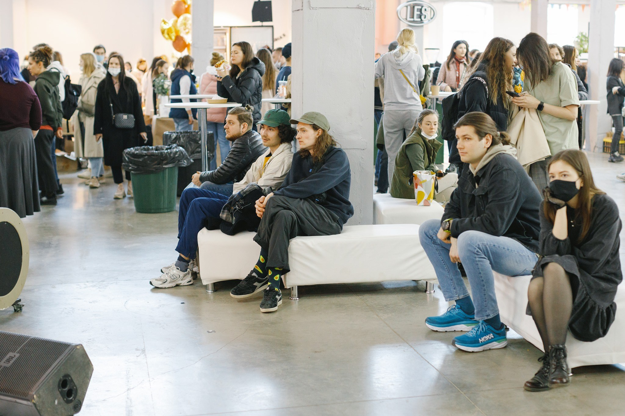 10–11 апреля 2021 на Трёхгорной мануфактуре / фото Иван Гущин. Фотоотчеты «Ламбада-маркета»