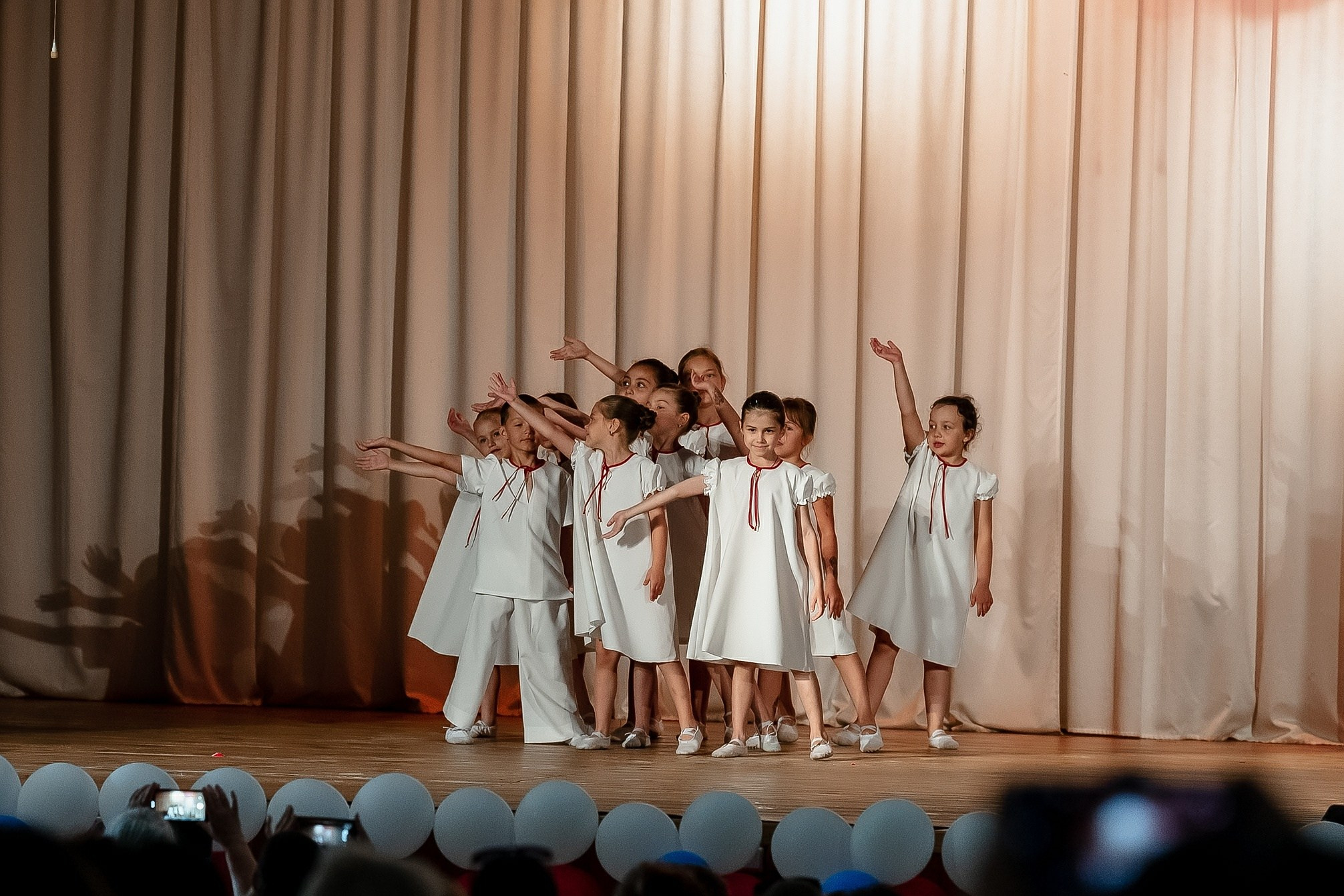 ДЕНЬ РОССИИ 2024. Фотограф Котова Валентина