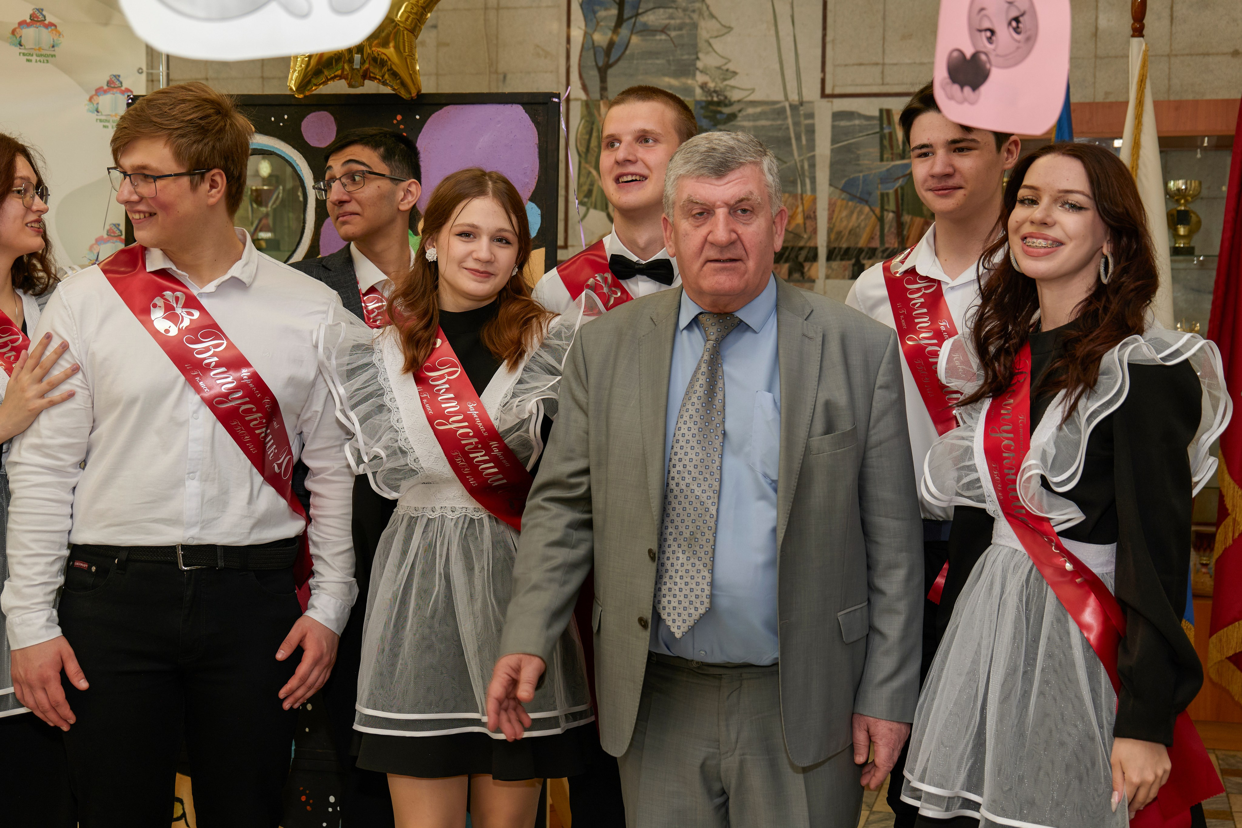 Последний звонок школа 1413. Детский и семейный фотограф г. Москва Оксана Катаджи