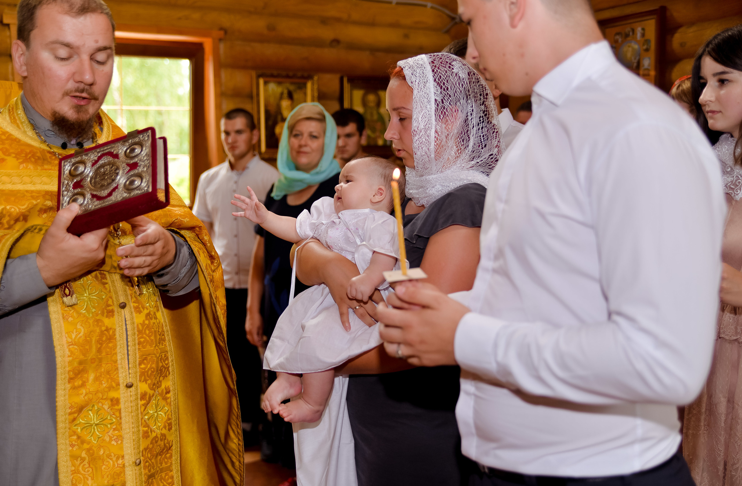 Крещение (фотосъемка крещения) Минск Слуцк. Свадебный и семейный фотограф Ольга Астрейко