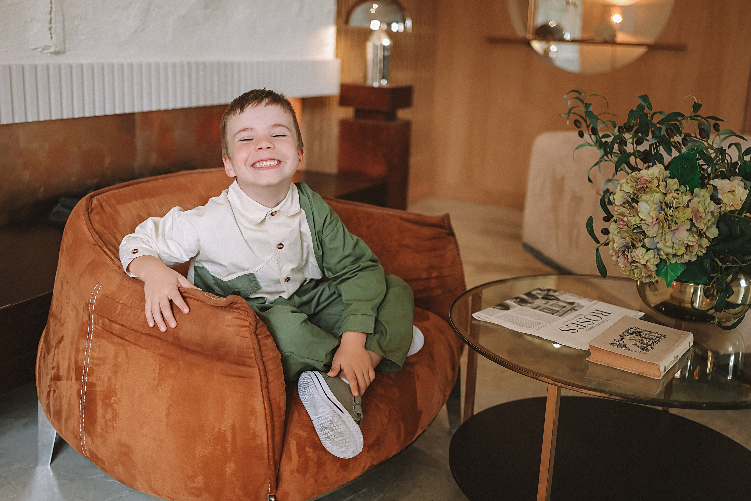 Фататум циклорама и зал. Семейный фотограф Тюмень, фотограф на роды Салмина Мария