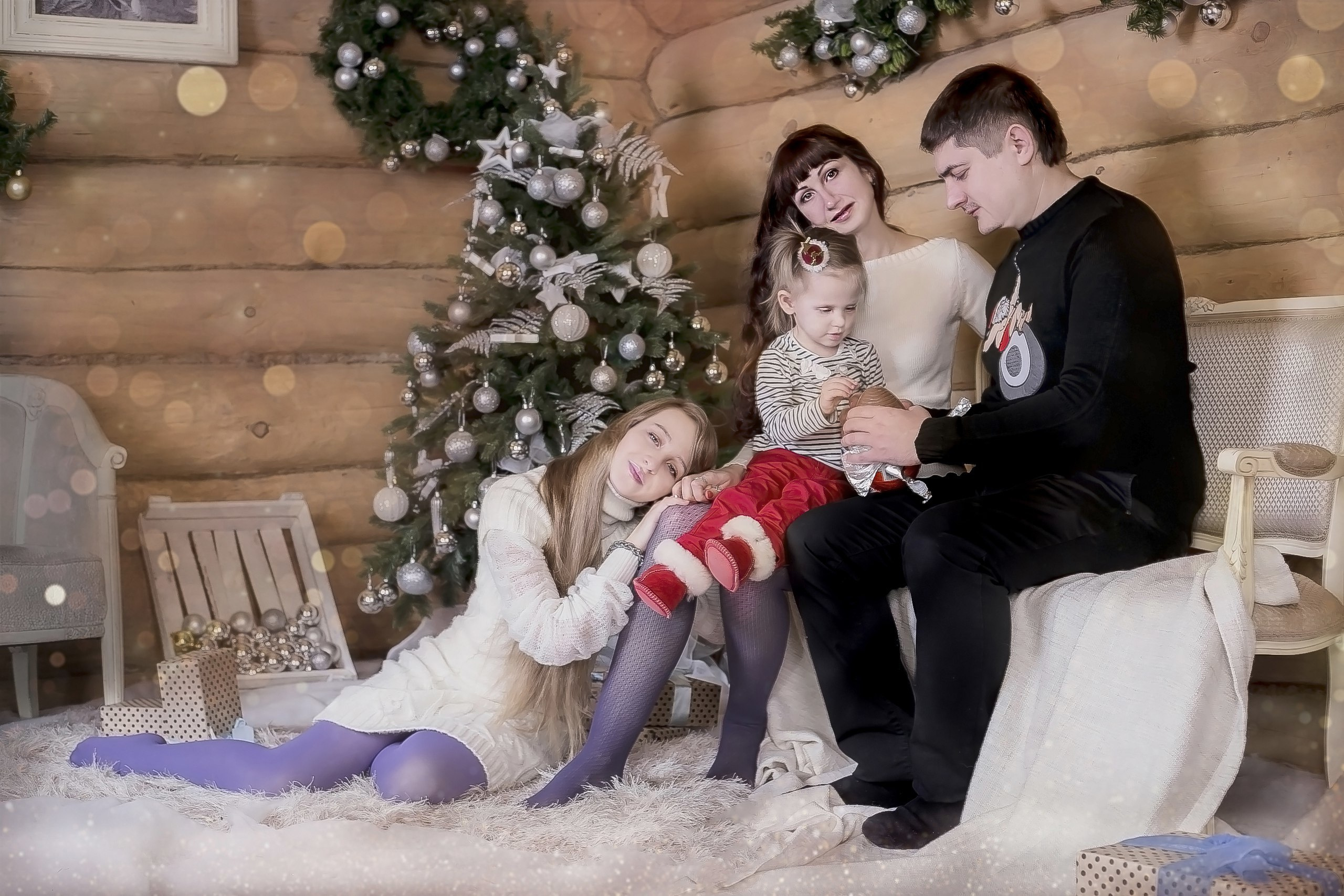 Новогодний фотопроект 2018,Новогодние фотосессии, Деревянная усадьба. Свадебный и семейный профессиональный фотограф в Ростове-на-Дону , Кри