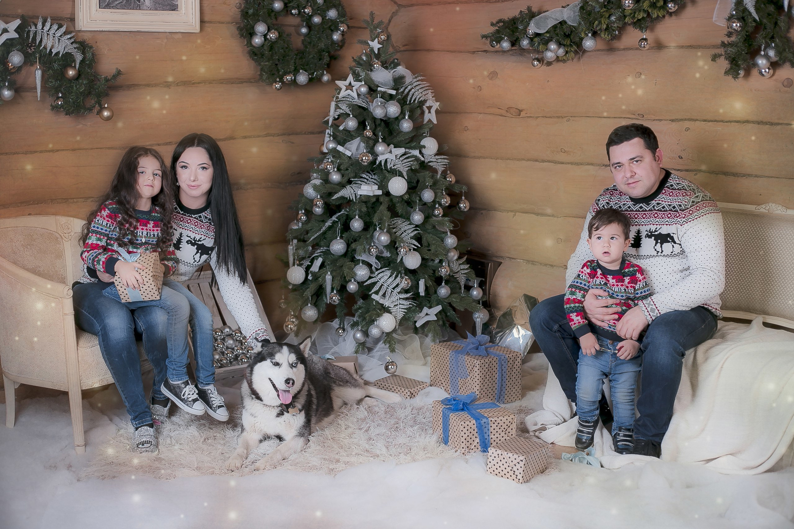 Новогодний фотопроект 2018,Новогодние фотосессии, Деревянная усадьба. Свадебный и семейный профессиональный фотограф в Ростове-на-Дону , Кри