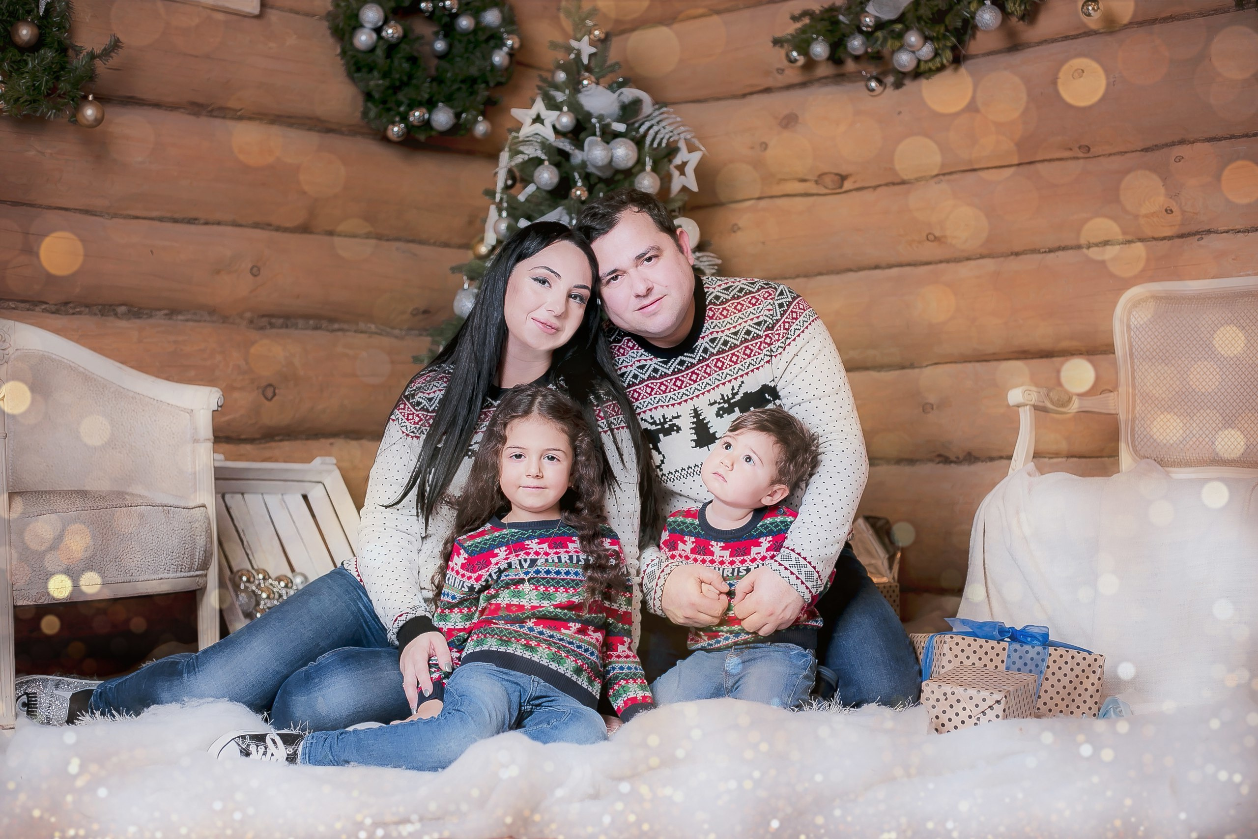 Новогодний фотопроект 2018,Новогодние фотосессии, Деревянная усадьба. Свадебный и семейный профессиональный фотограф в Ростове-на-Дону , Кри